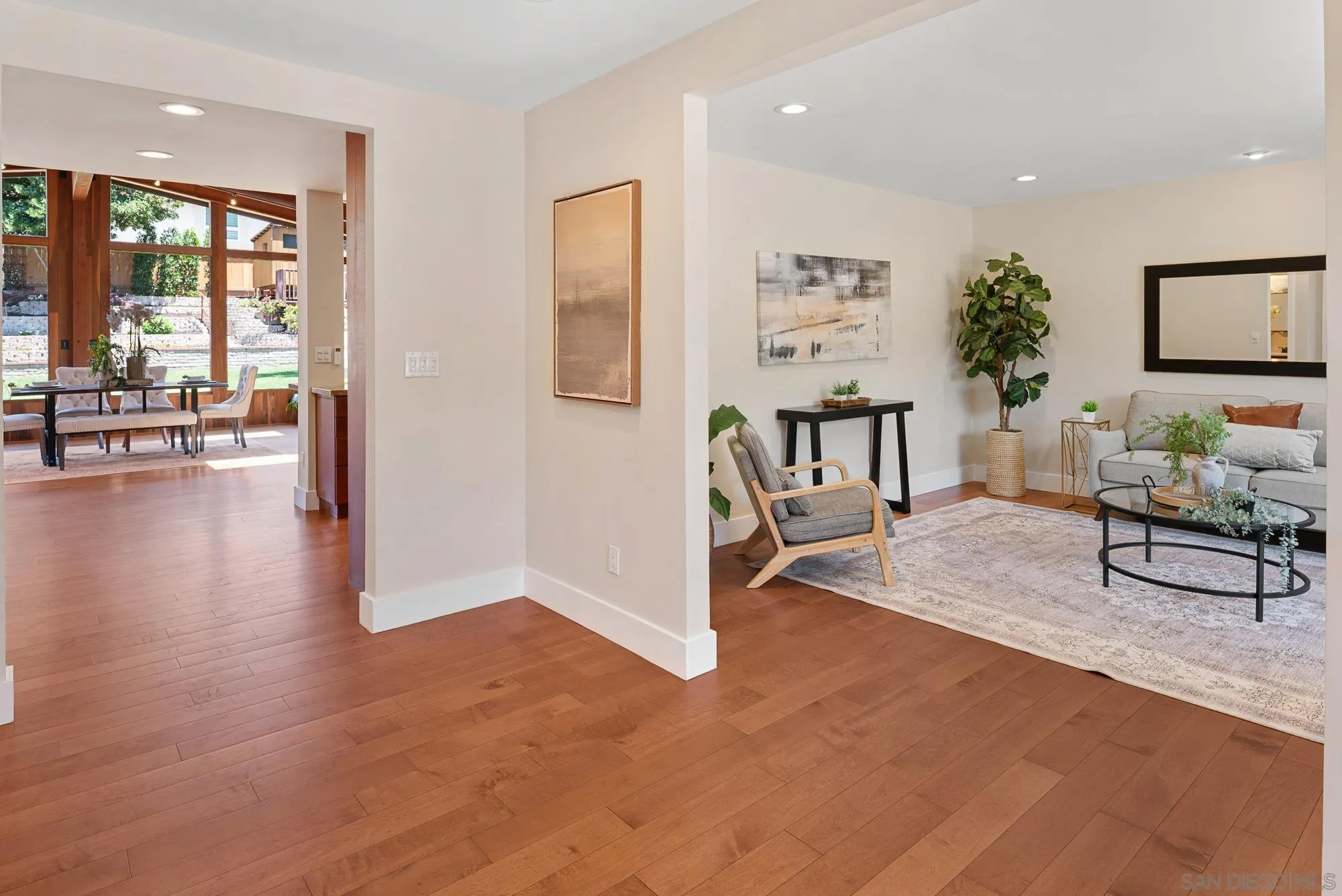 https://cdn.realtyfeed.com/cdn/127/260012670/f17fcd540ef881891101a40c407b95b6.webp