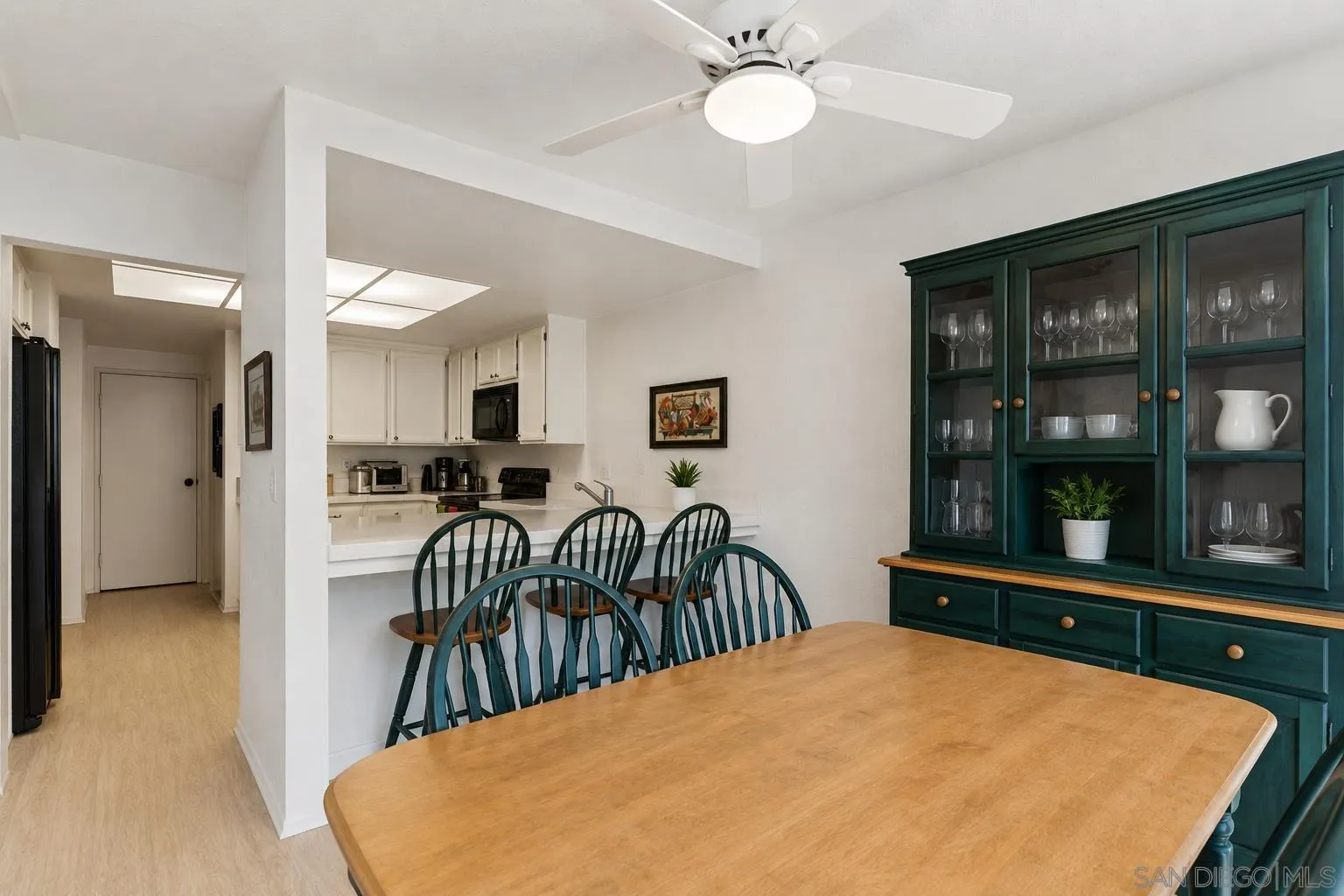 Photo #8: 260012673 Listing: Photo #8