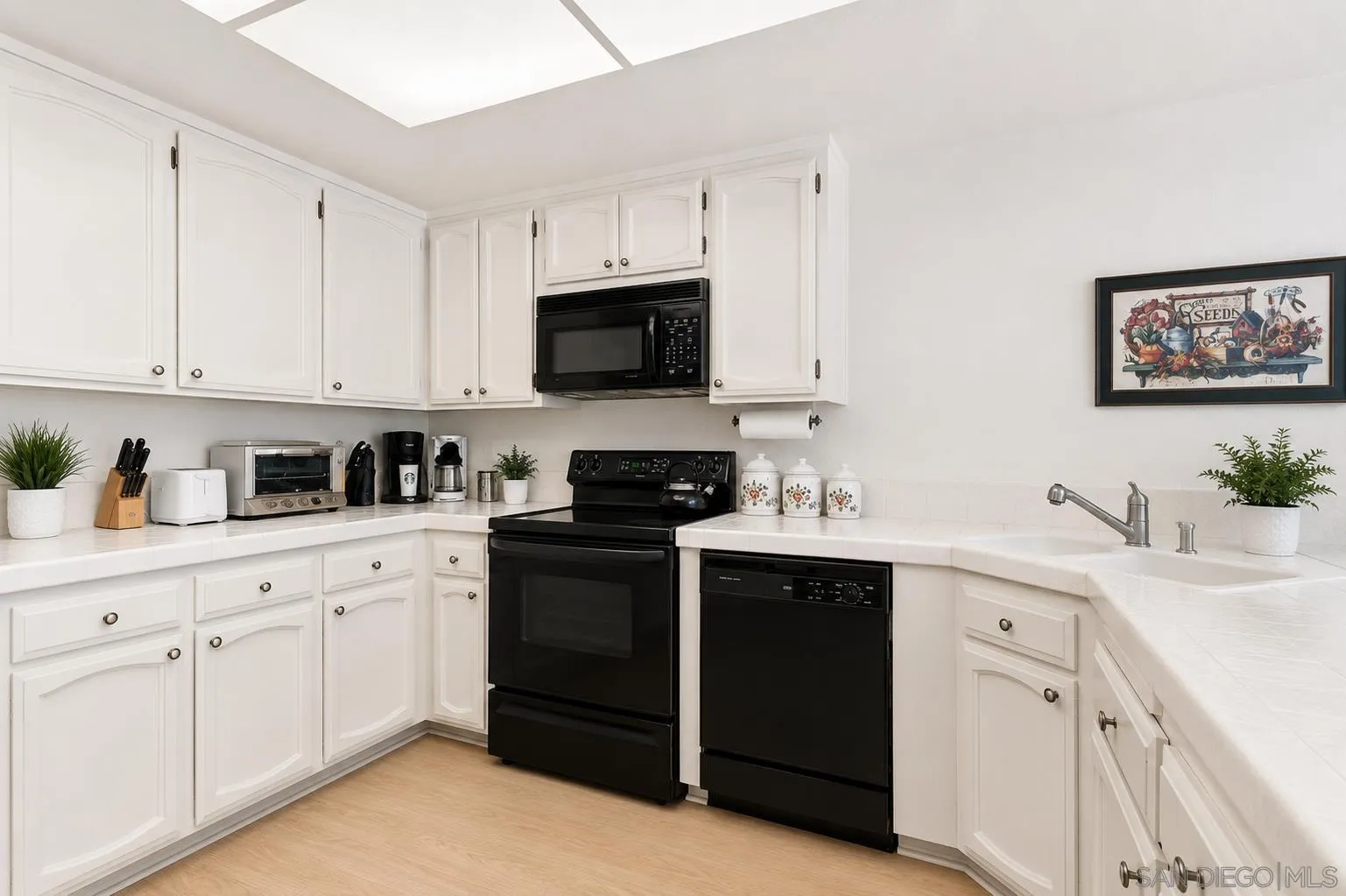 Photo #10: 260012673 Listing: Photo #10