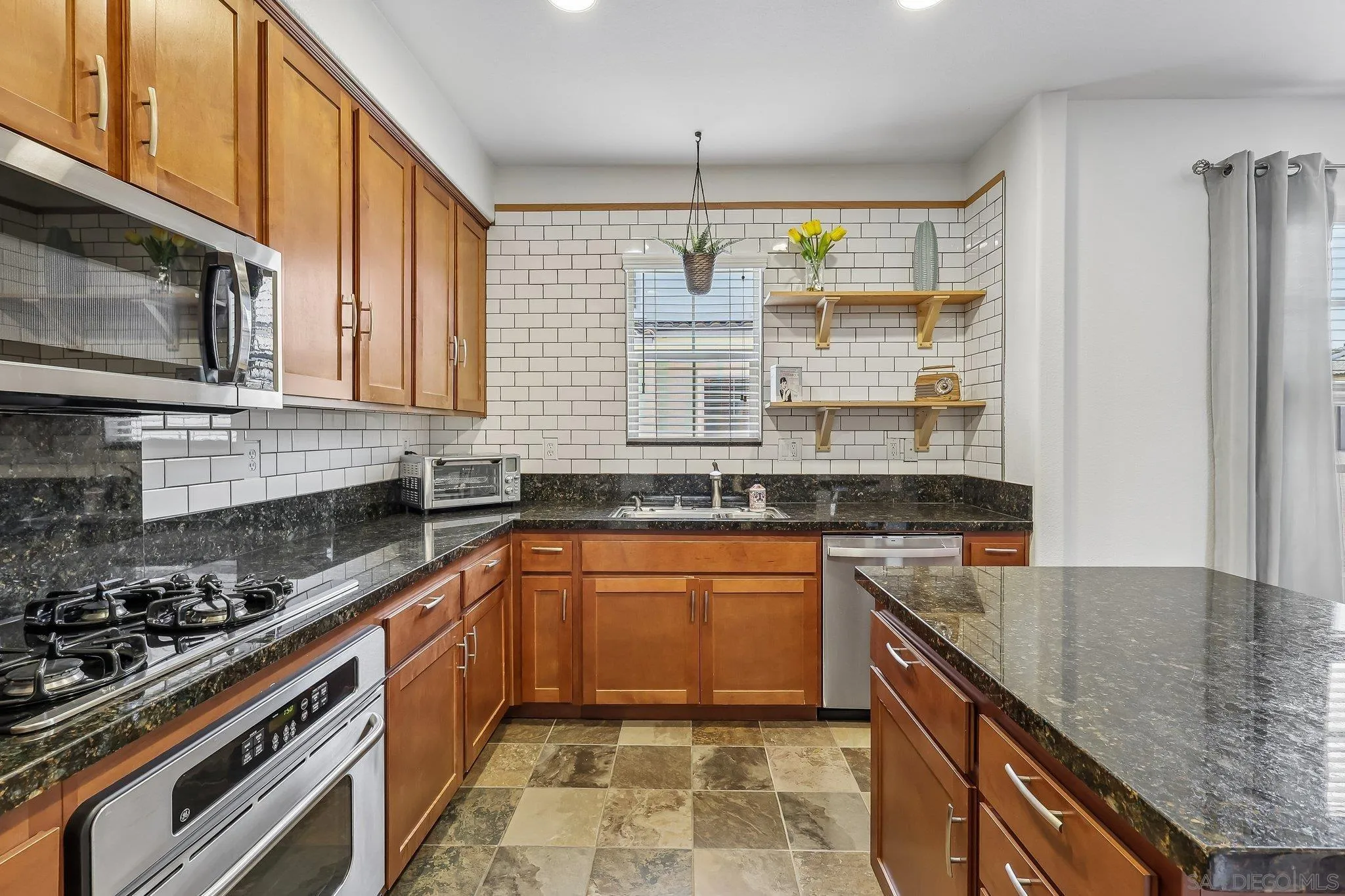 Photo #26: 260012683 Listing: Photo #26