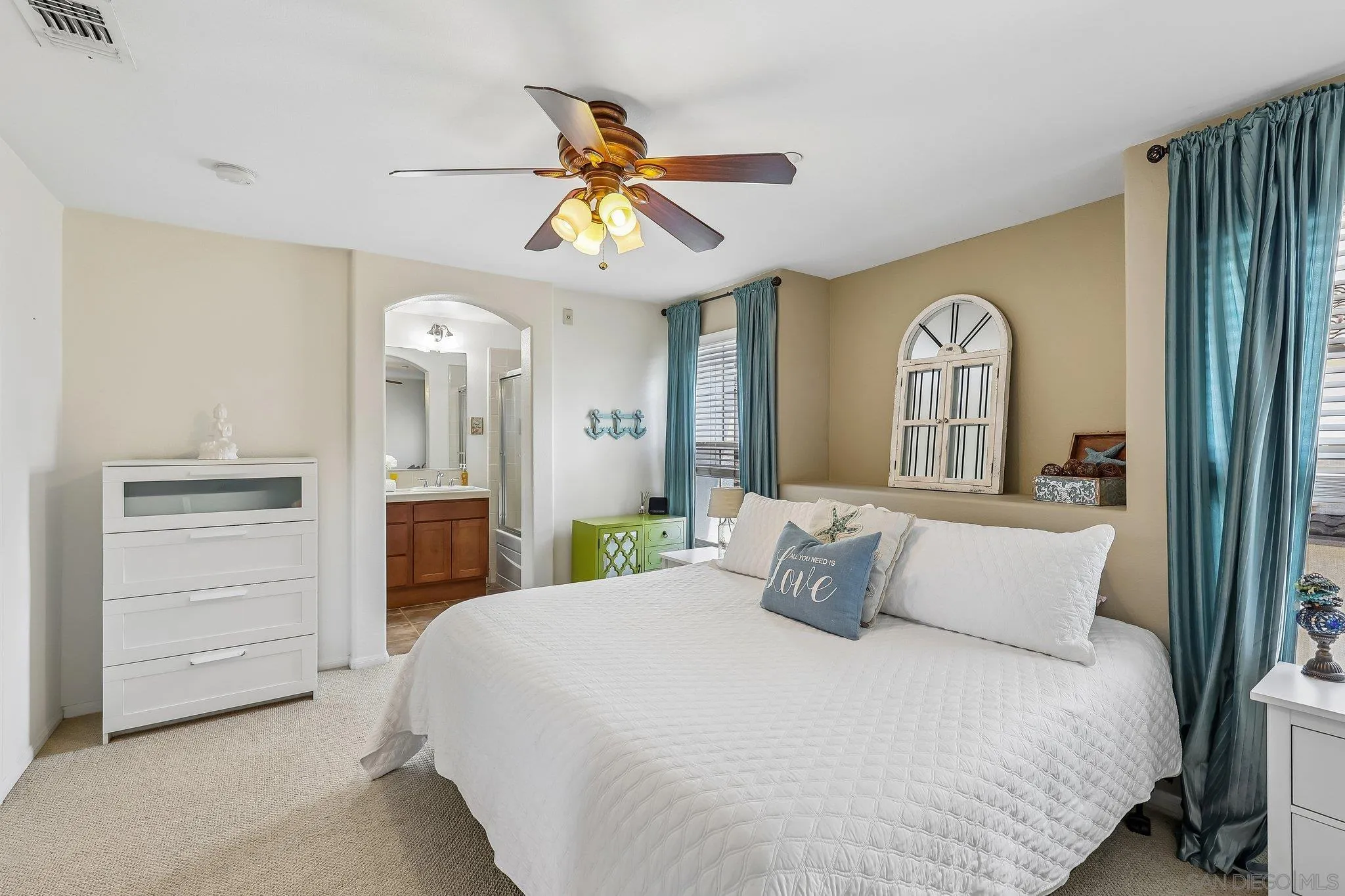 Photo #12: 260012683 Listing: Photo #12