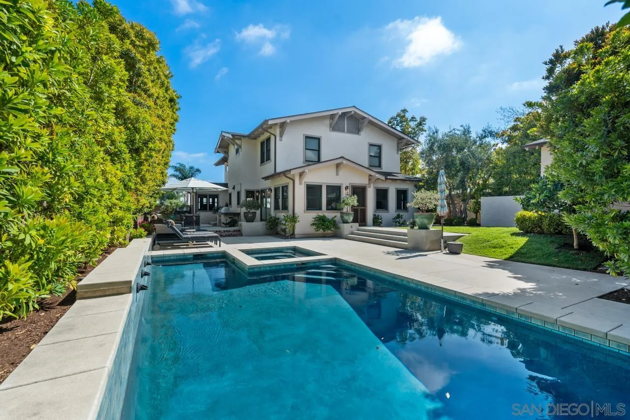 https://cdn.realtyfeed.com/cdn/127/260012684/1f9abdb2fe74c5d0bd2bd605fdc19268.webp