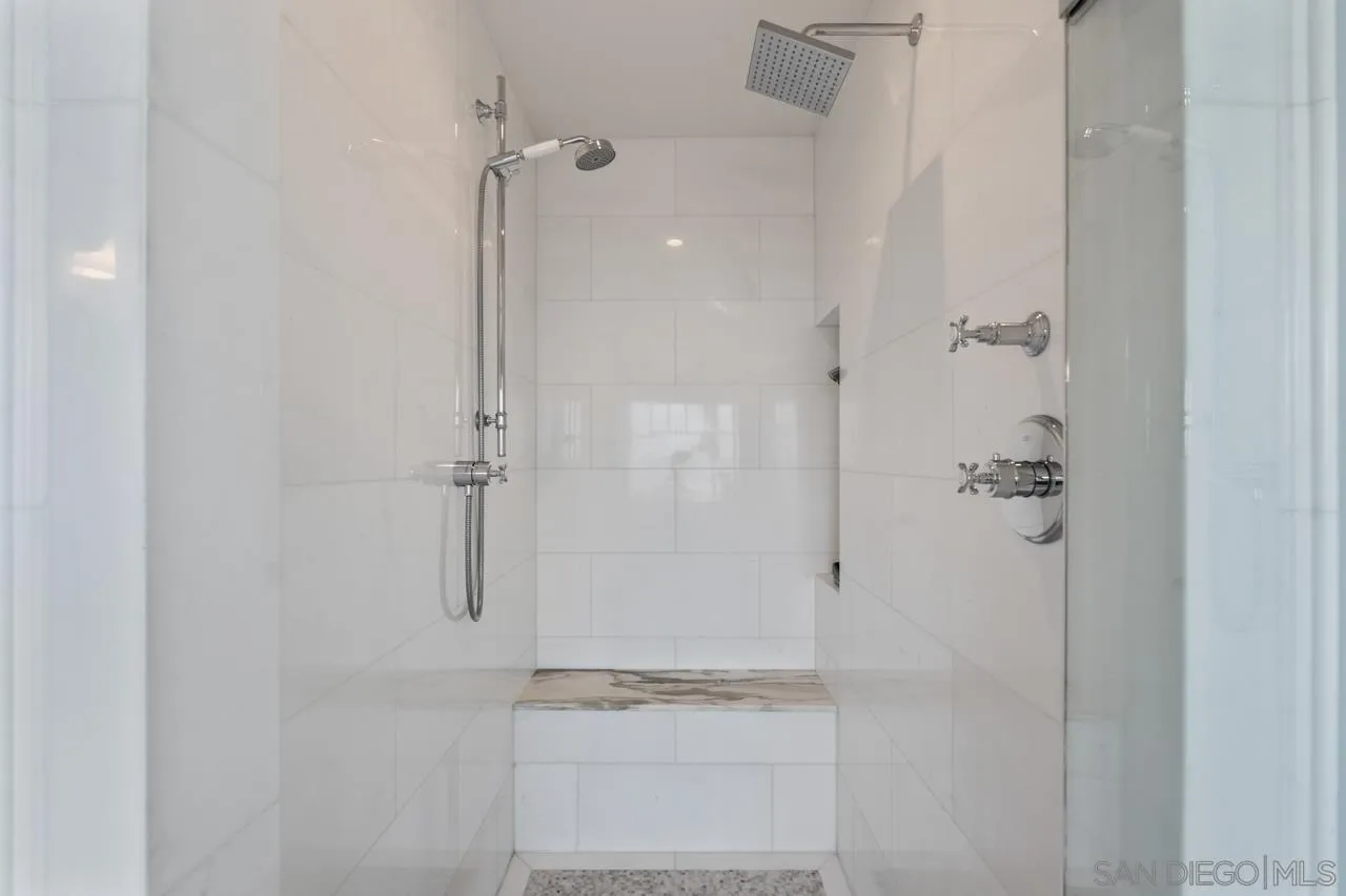https://cdn.realtyfeed.com/cdn/127/260012684/38addec3b587108e2059ed90e59e60bb.webp
