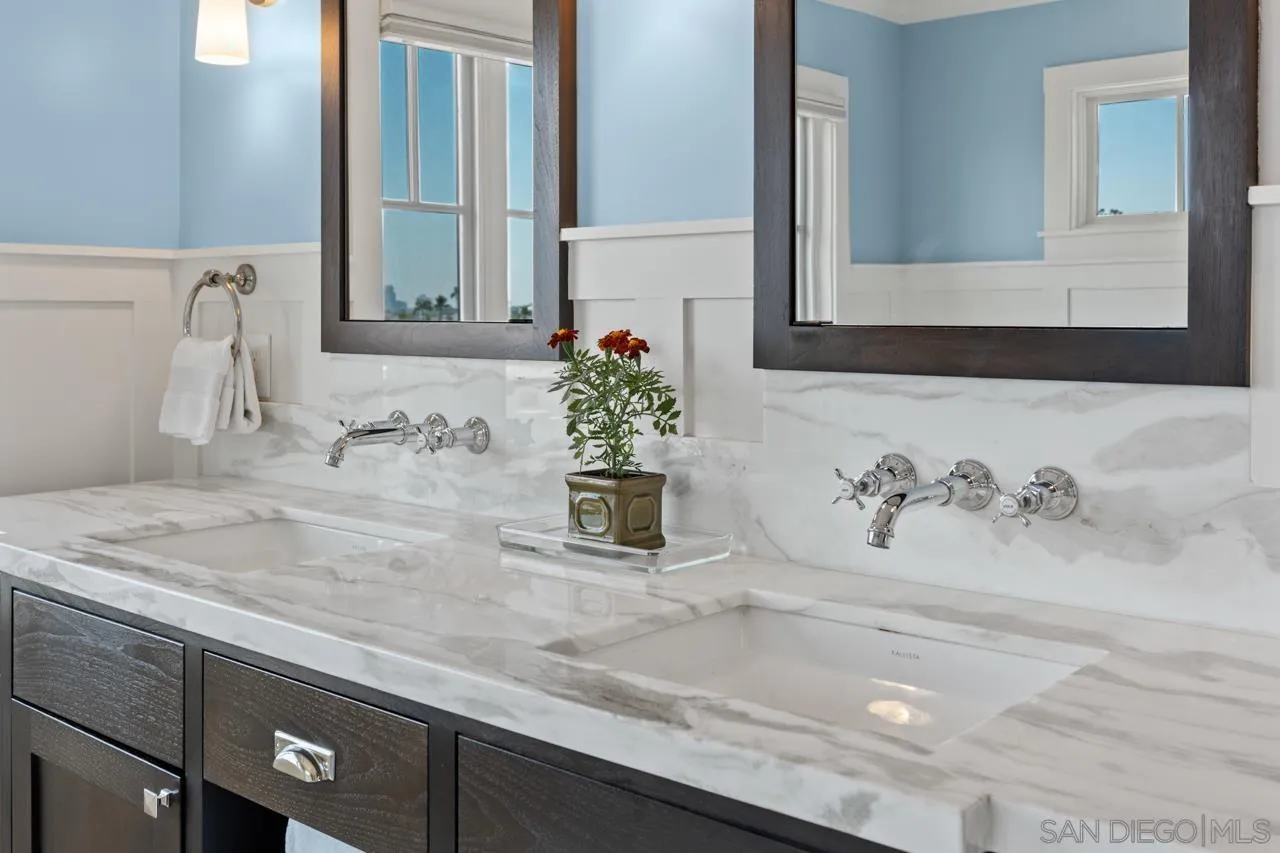 https://cdn.realtyfeed.com/cdn/127/260012684/587e0735d0cc56c2411534e97bb747f1.webp