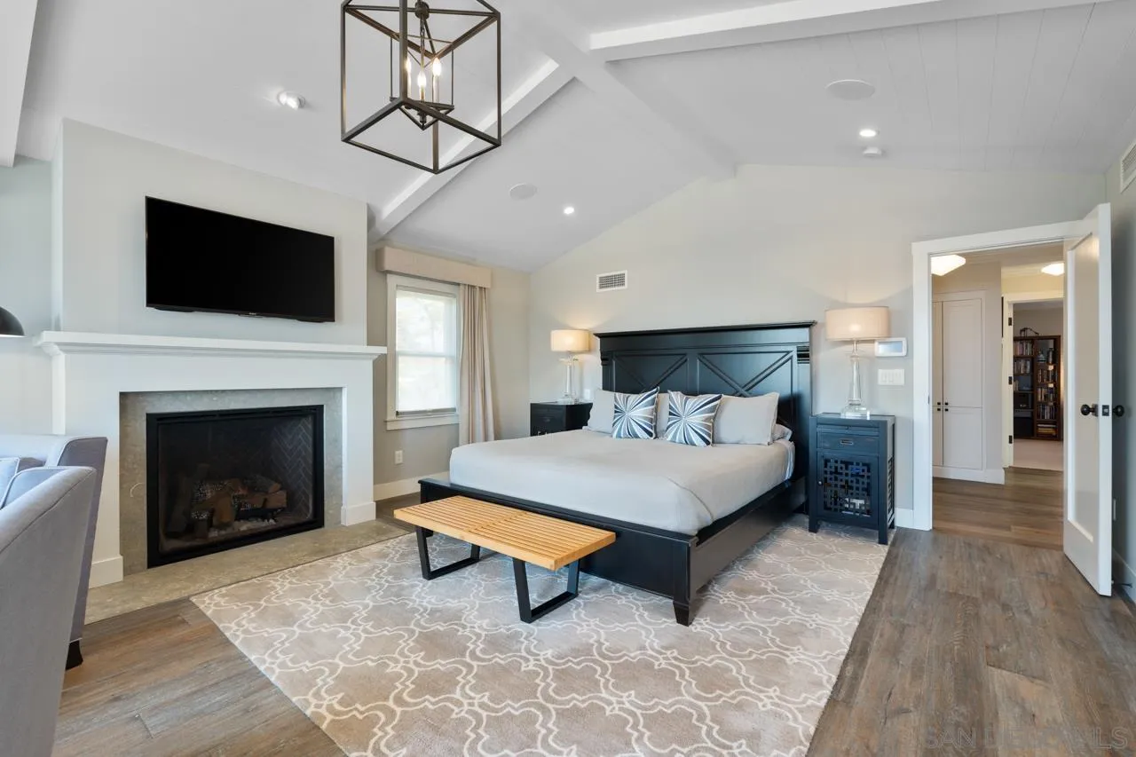 https://cdn.realtyfeed.com/cdn/127/260012684/72380efda87eb7f8beb42663cb0e5088.webp