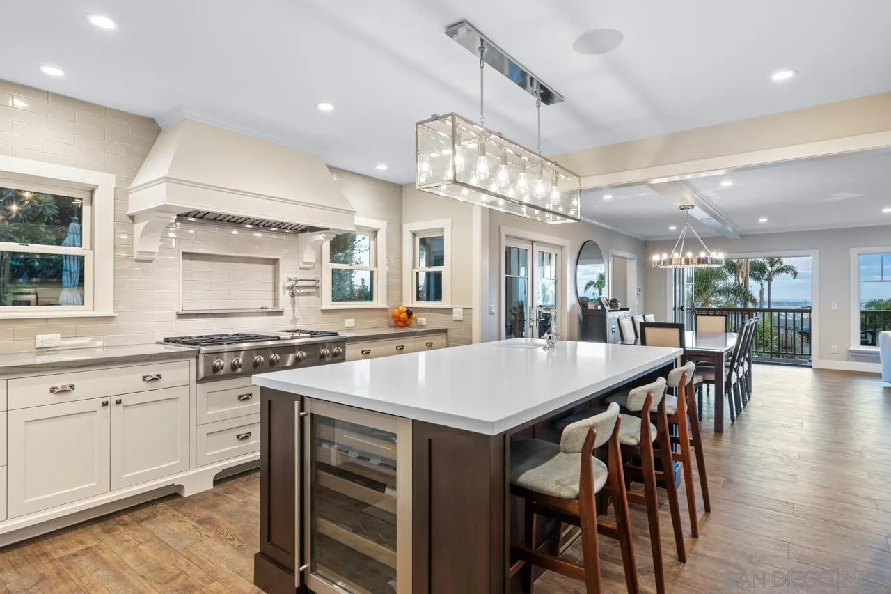https://cdn.realtyfeed.com/cdn/127/260012684/a2521adf1a71f42dd2a1d017bff2e674.webp