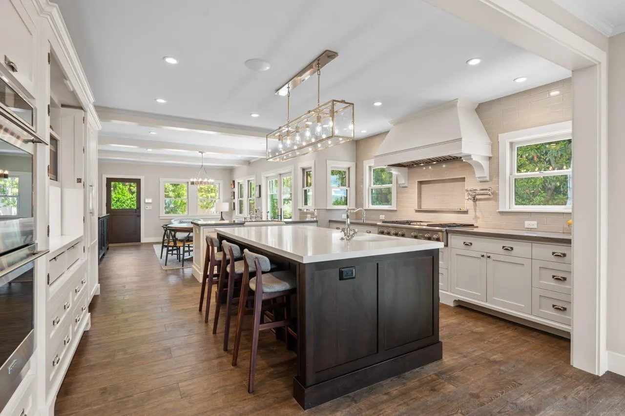 https://cdn.realtyfeed.com/cdn/127/260012684/e51d45472e16da4d7c2383436db57b3a.webp