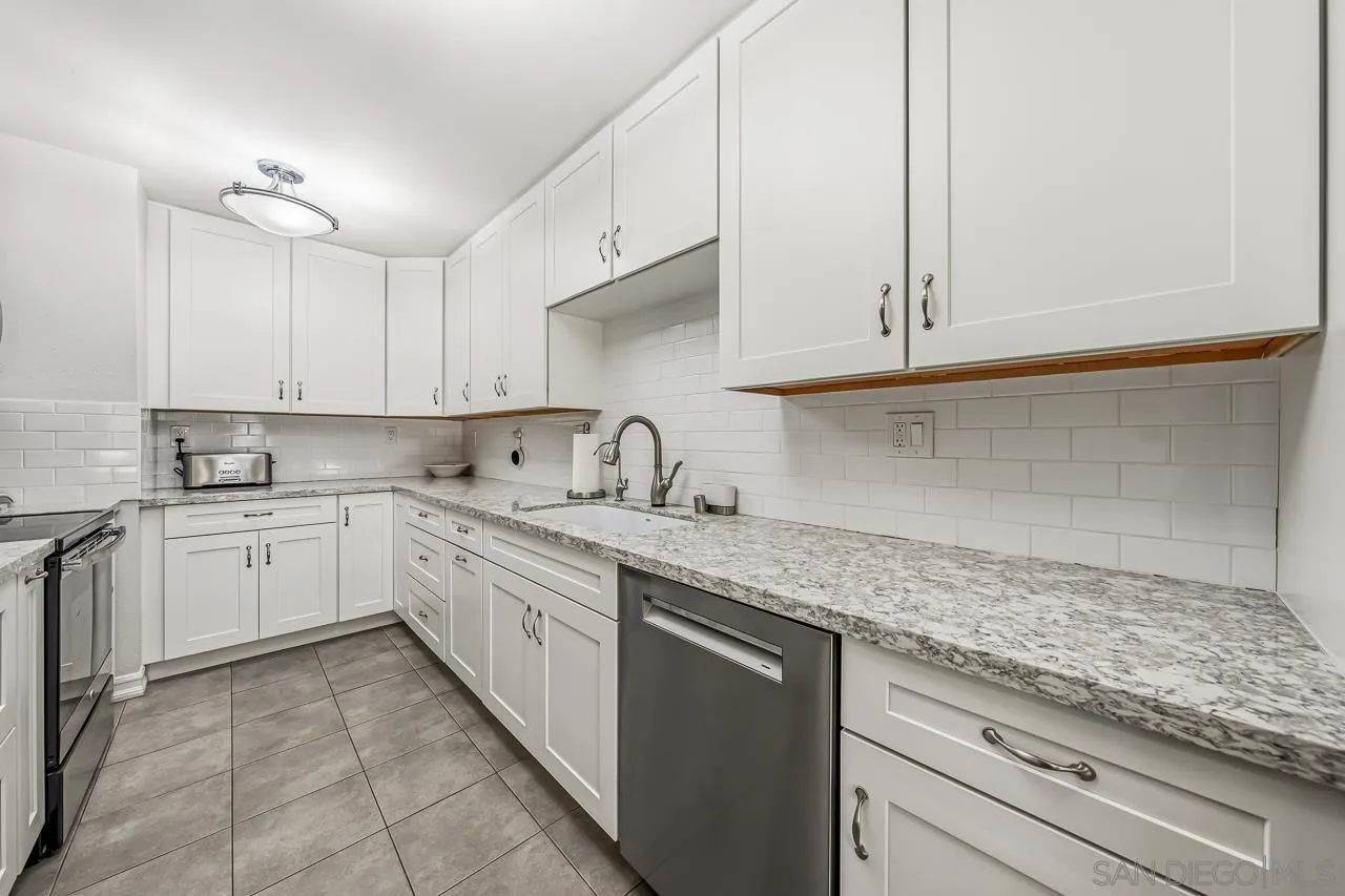 Photo #10: 260012691 Listing: Photo #10