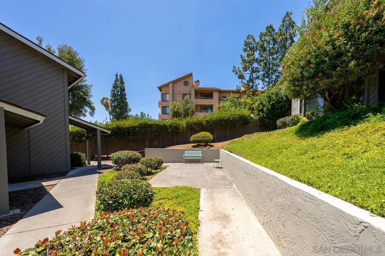 Photo #37: 260012691 Listing: Photo #37