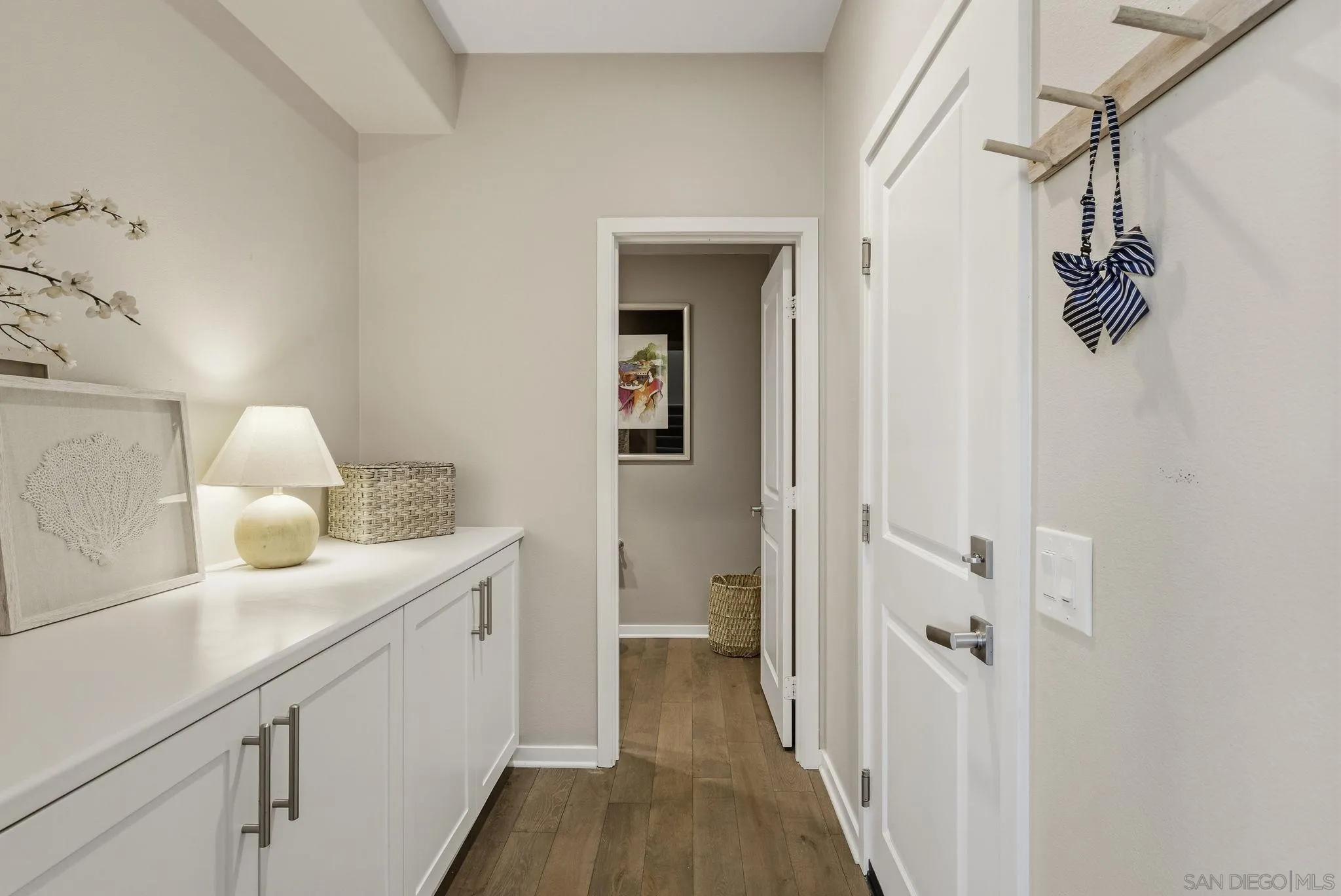 https://cdn.realtyfeed.com/cdn/127/260012699/1db9c4f4da726f5325b4f8dcae1bac37.webp