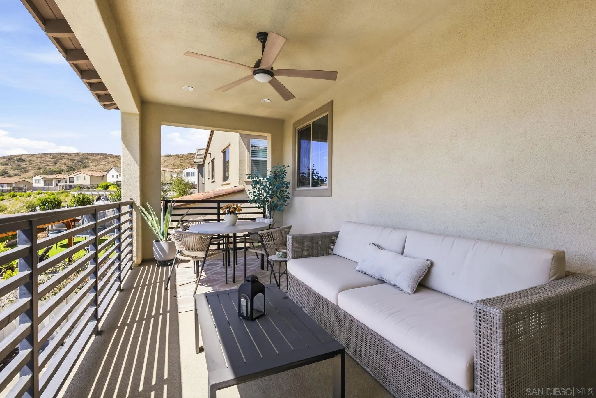 https://cdn.realtyfeed.com/cdn/127/260012699/20bb2d9bc96e69e4cc64c6aa8c98e898.webp