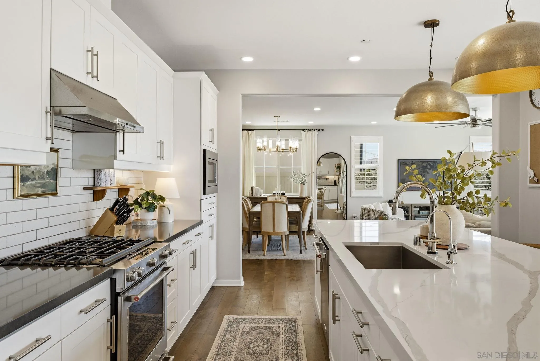 https://cdn.realtyfeed.com/cdn/127/260012699/59ac7749632b6a646107931856b10533.webp