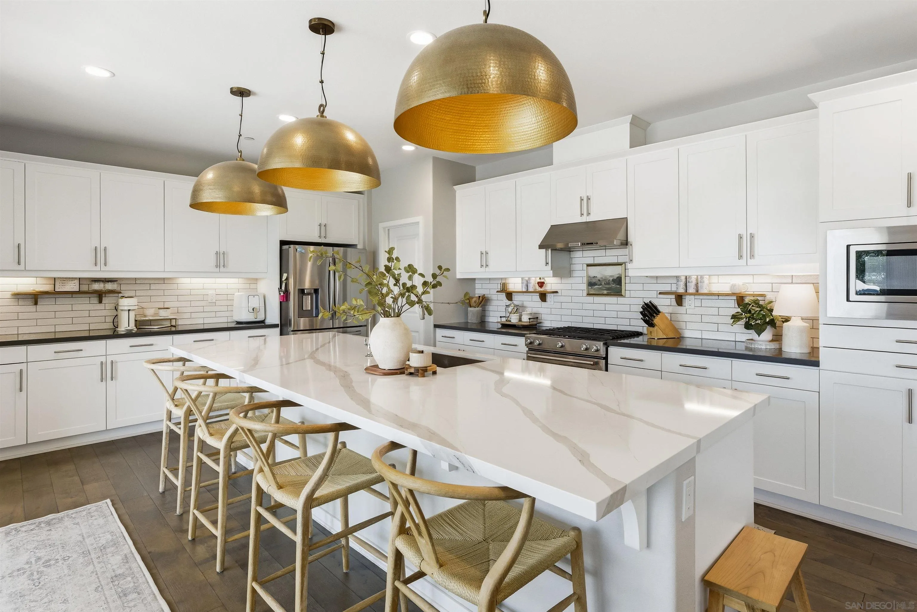 https://cdn.realtyfeed.com/cdn/127/260012699/6e771f282508cd444748e8287be25c61.webp