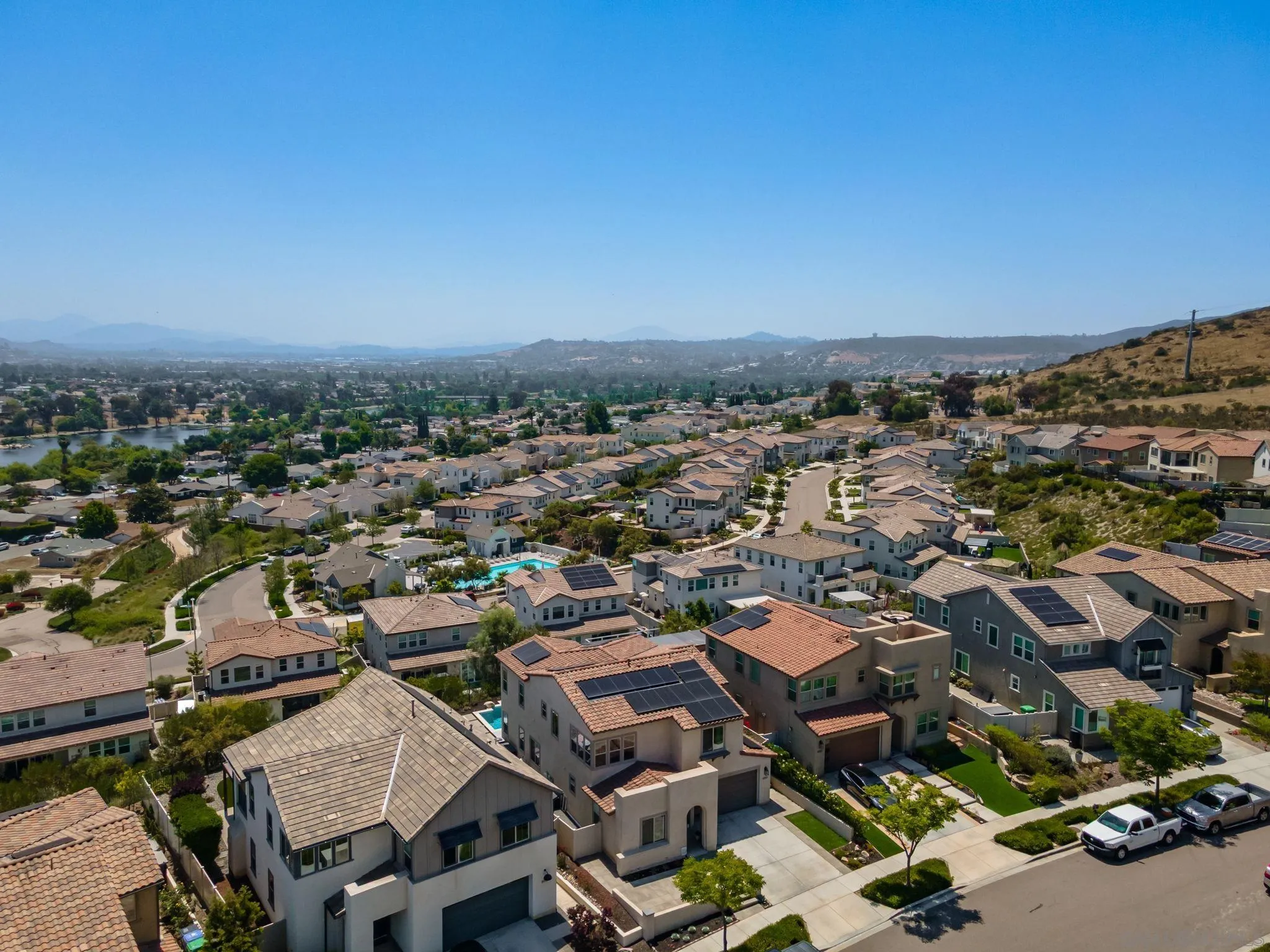 https://cdn.realtyfeed.com/cdn/127/260012699/a9f9f5ebc4d411227980960b78c45032.webp