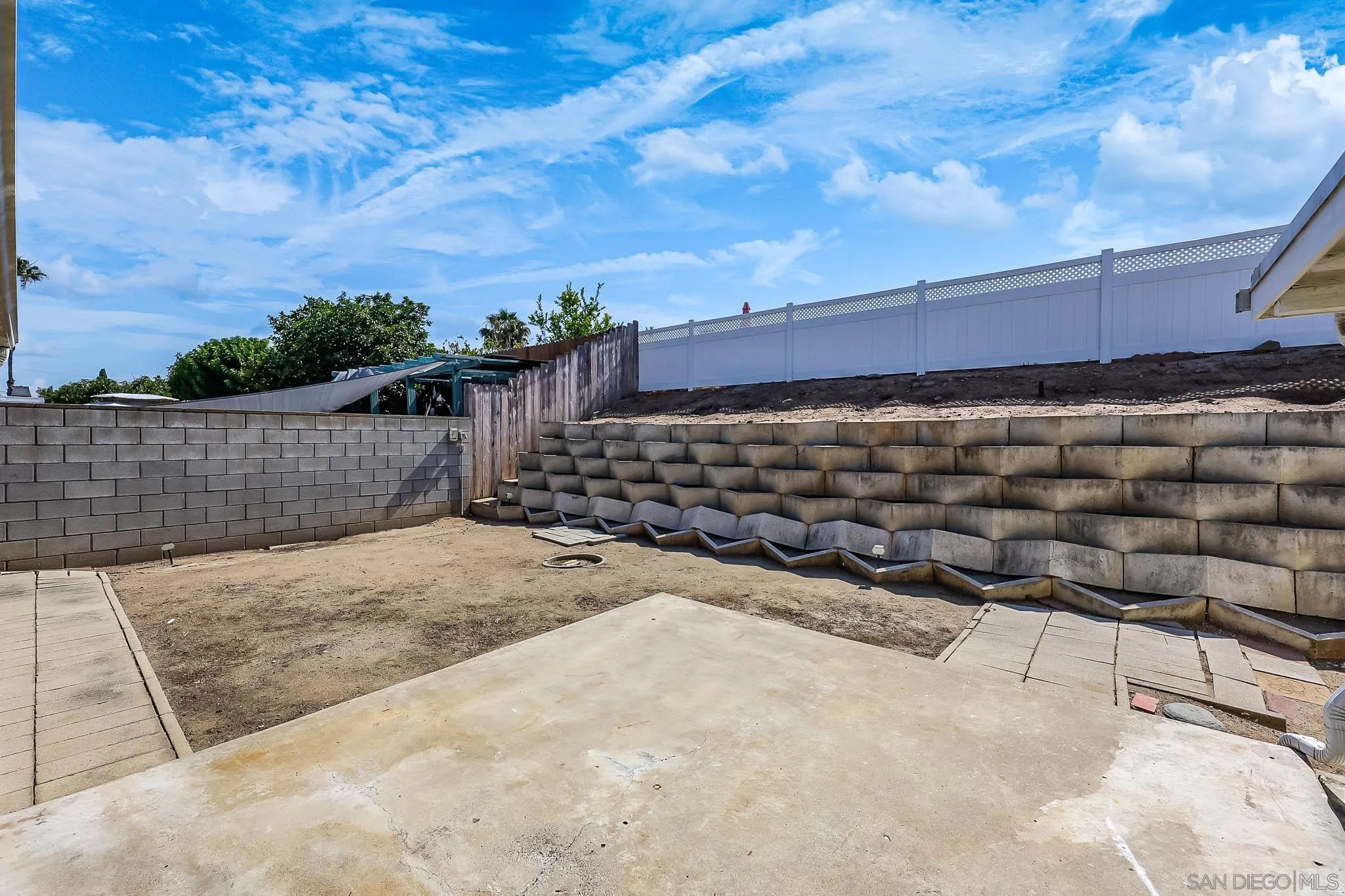 https://cdn.realtyfeed.com/cdn/127/260012702/268649739ab7f3fddab6479e5c6b850f.webp