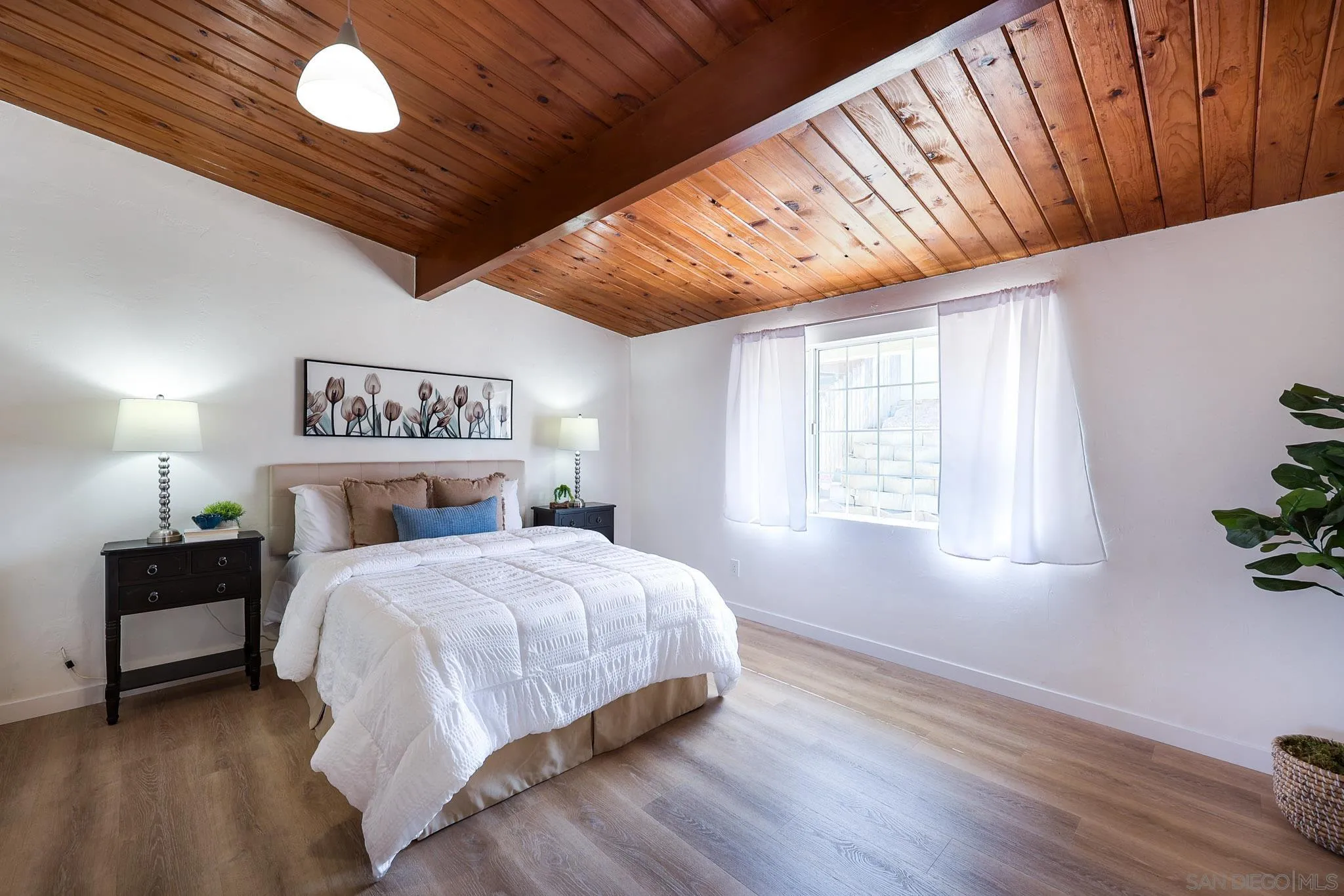 https://cdn.realtyfeed.com/cdn/127/260012702/4108a47355f430c83045ba49fd8a1ca9.webp