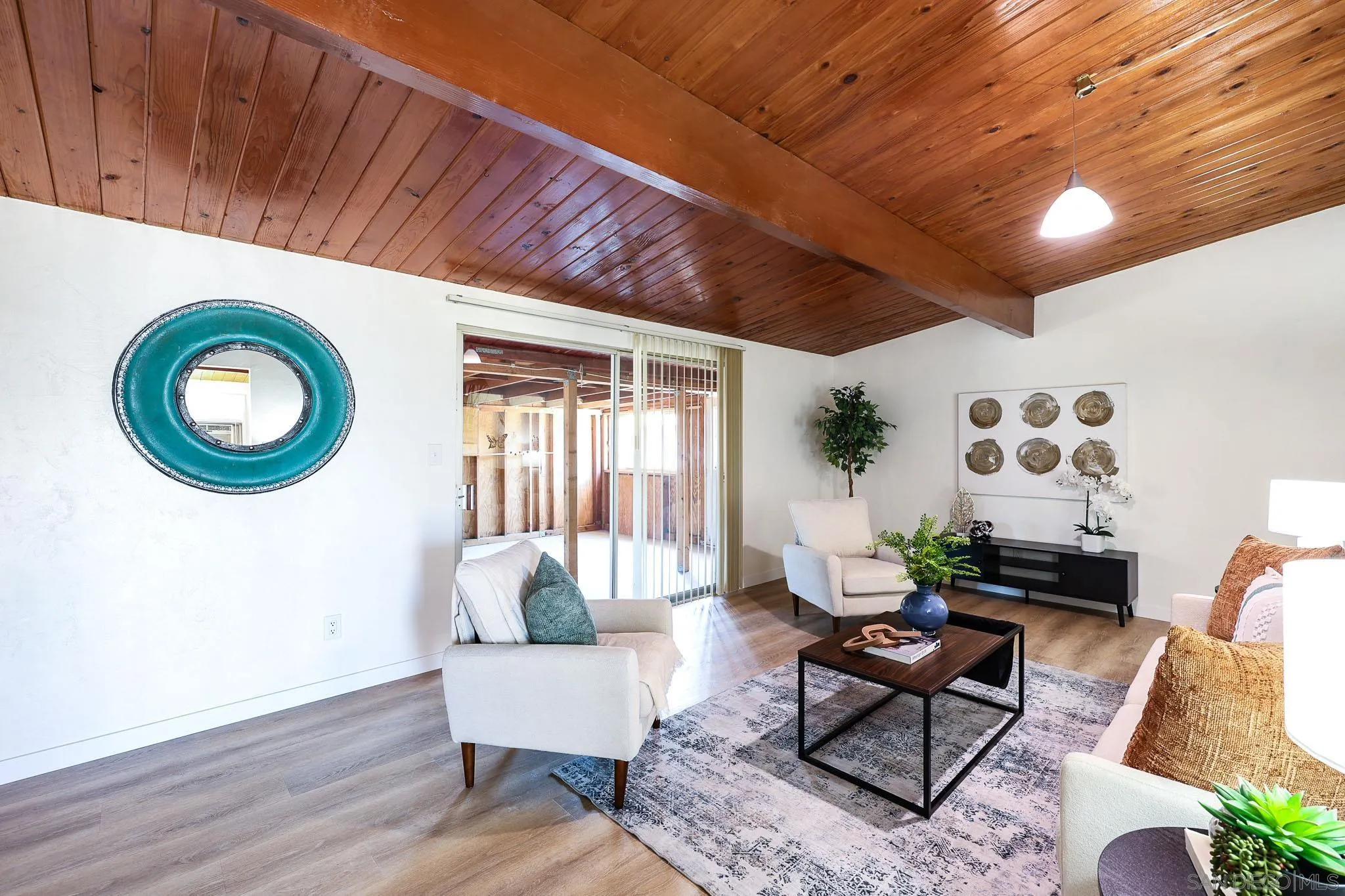 https://cdn.realtyfeed.com/cdn/127/260012702/5f8800cb28eeb4b3e8000bb0bdd986cf.webp