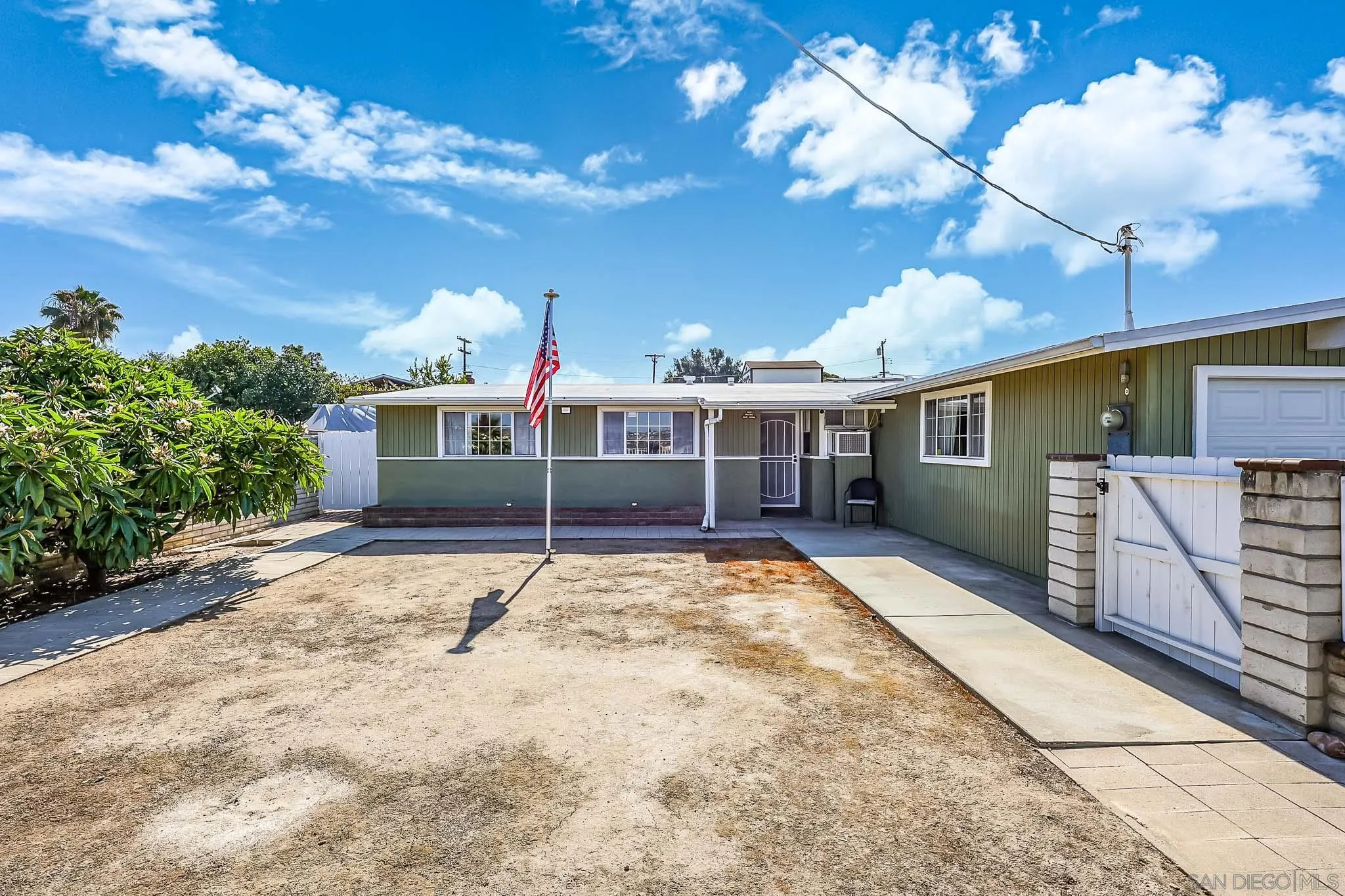 https://cdn.realtyfeed.com/cdn/127/260012702/99b7a60574c12c31d1d53870d94da3fe.webp