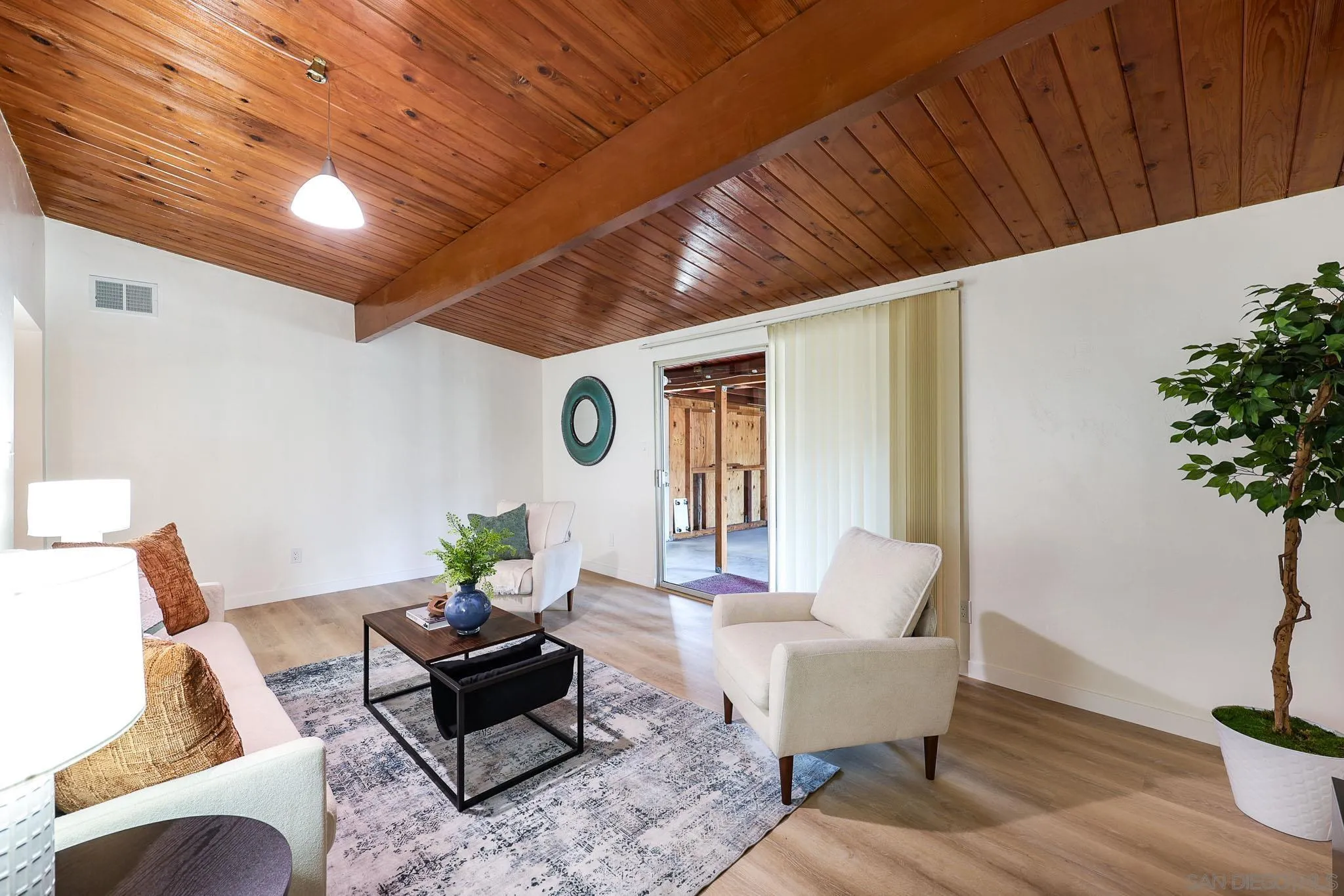 https://cdn.realtyfeed.com/cdn/127/260012702/9e4502954db13c5953584cb954b4d4f2.webp
