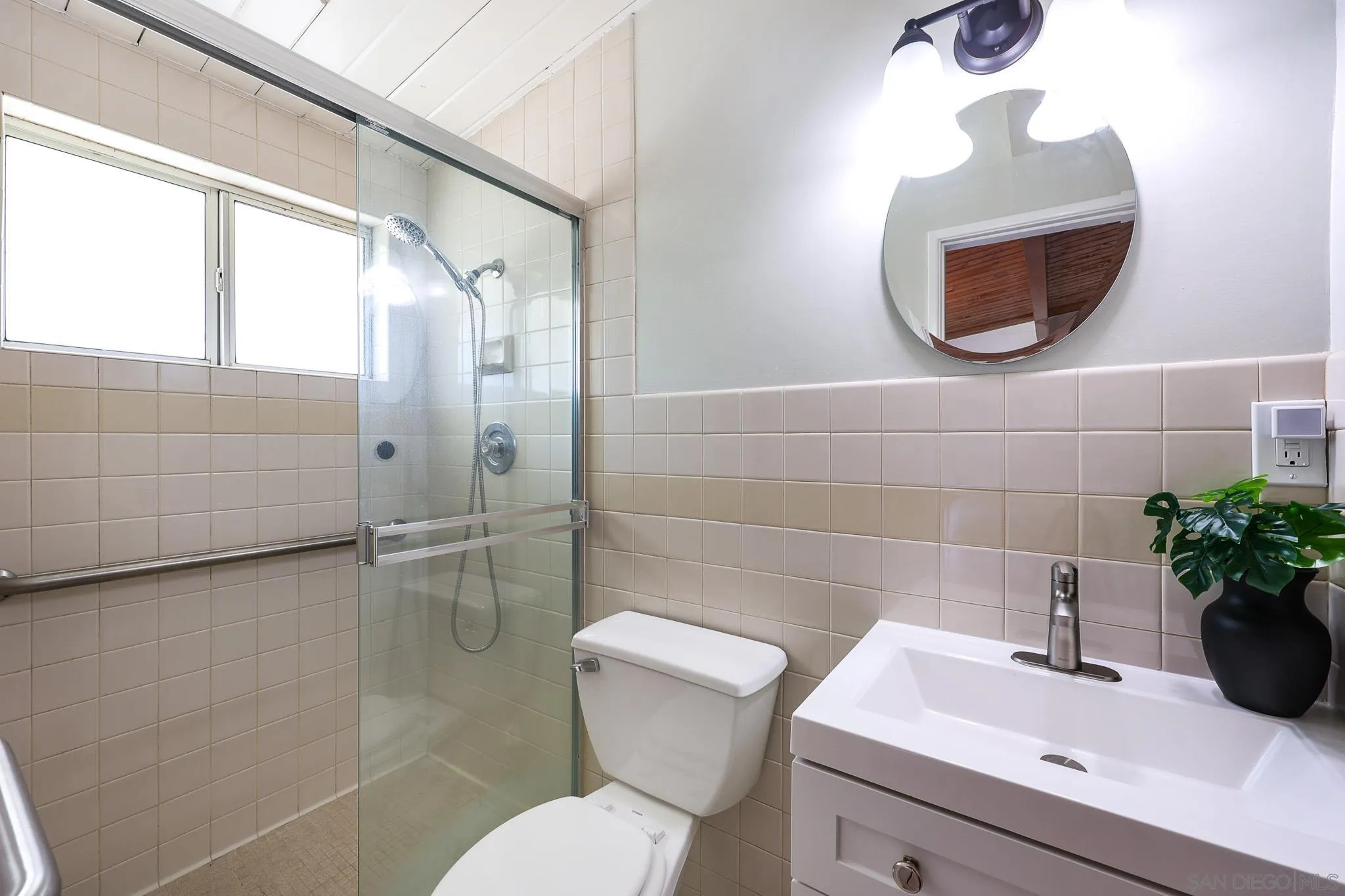 https://cdn.realtyfeed.com/cdn/127/260012702/d31c7571e5f75cef007681ee78b55f3c.webp