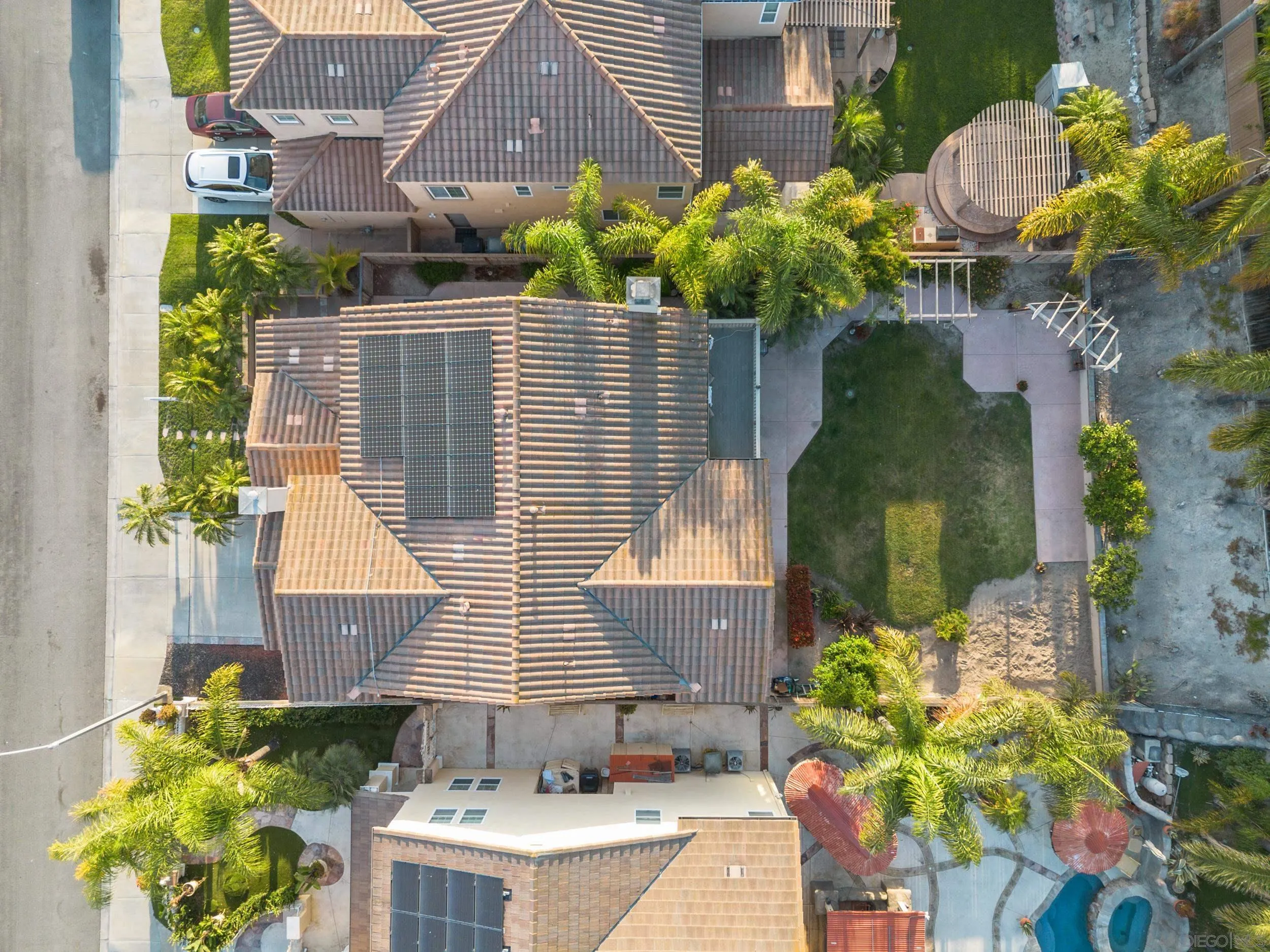https://cdn.realtyfeed.com/cdn/127/260012703/ccca408eaf34c006b8df51cbfa6b06ff.webp