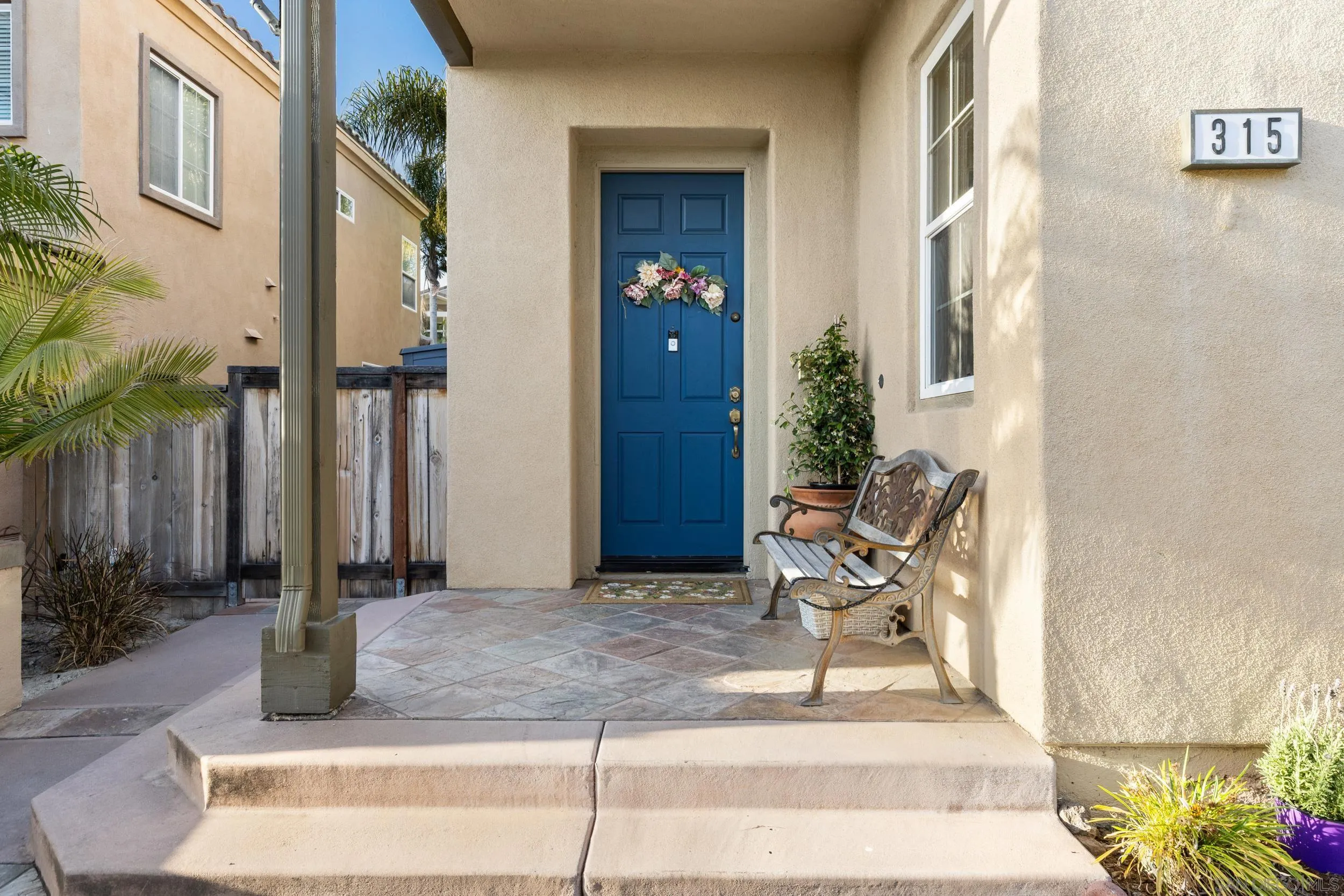 https://cdn.realtyfeed.com/cdn/127/260012703/f8dcbe5a80f432d73a2df10cb017b053.webp