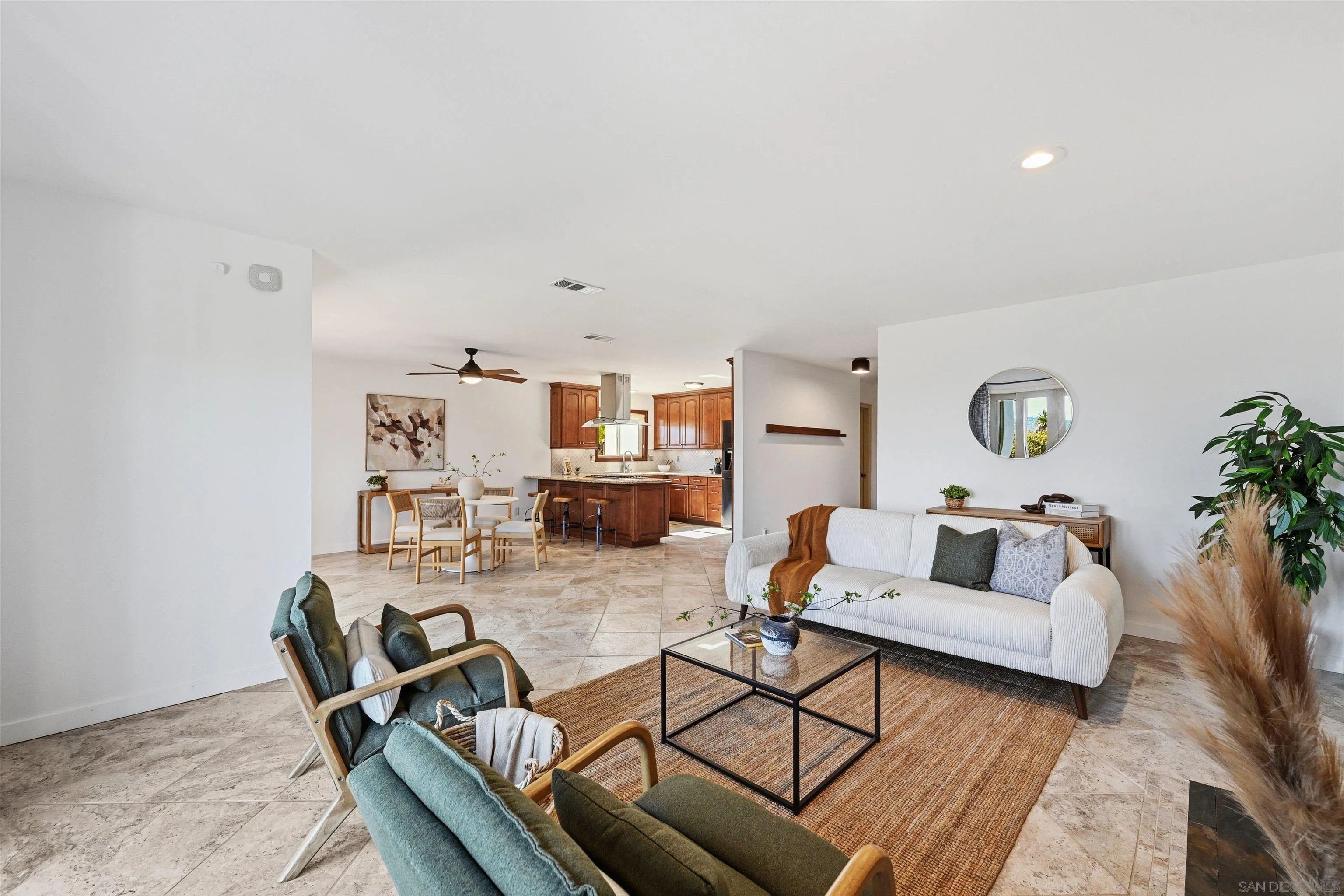 https://cdn.realtyfeed.com/cdn/127/260012705/6efef8accf5fd0c231ff5ca8dce7c4e7.webp