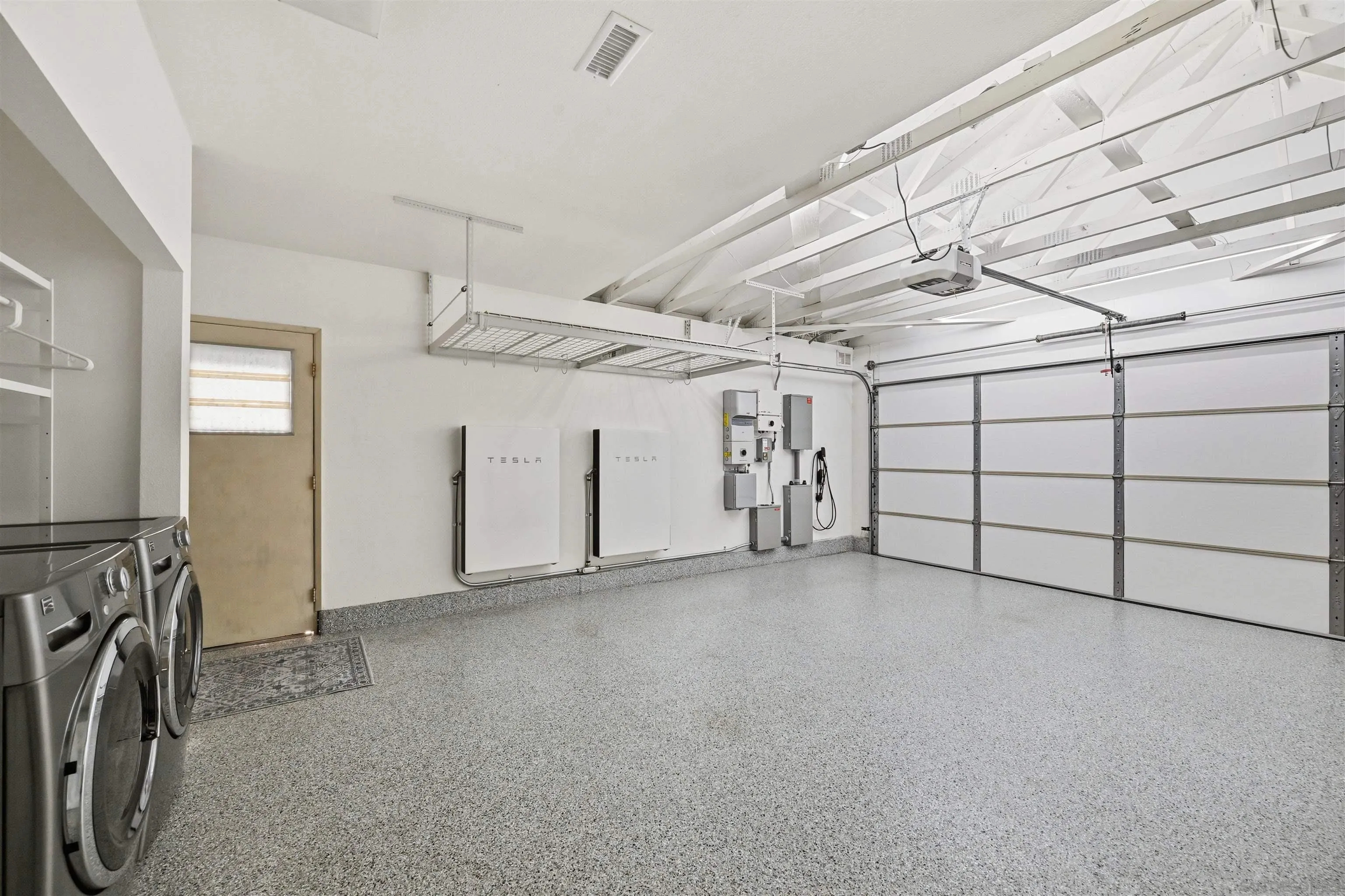 https://cdn.realtyfeed.com/cdn/127/260012705/9b47b0d8873fbf7adf3a9e11672dc023.webp
