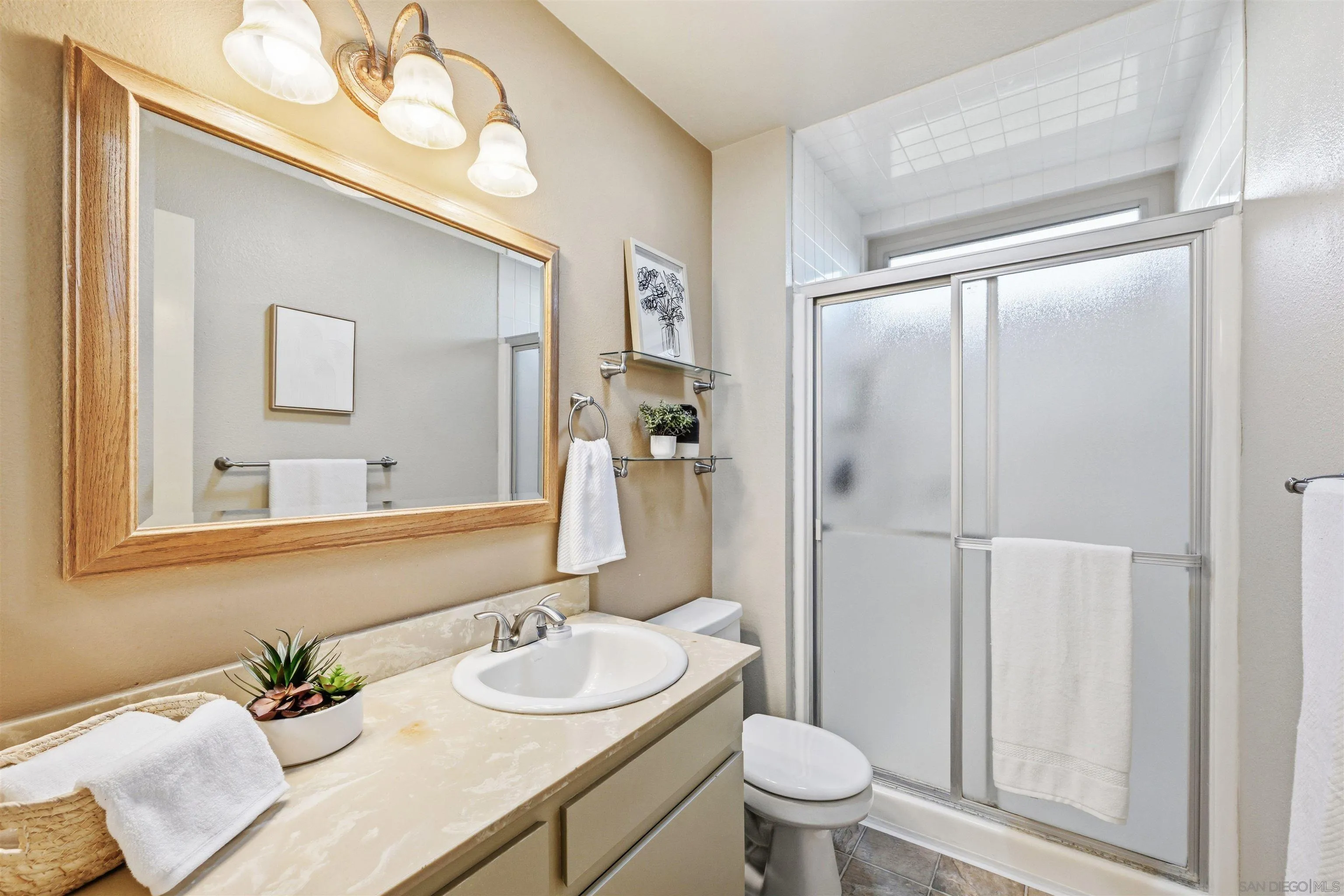 https://cdn.realtyfeed.com/cdn/127/260012705/9c965395ab3c38a5a96a31119f675208.webp