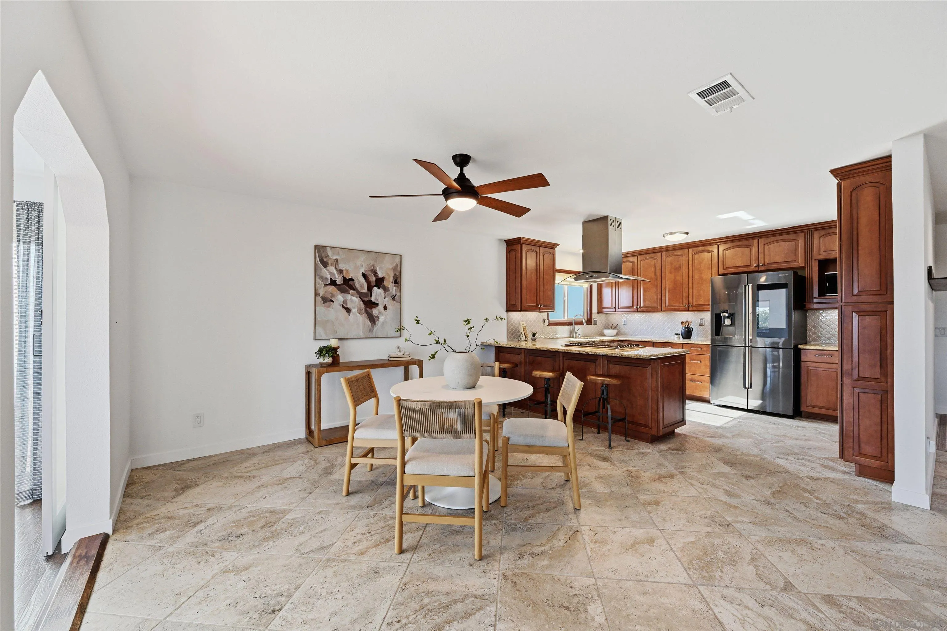 https://cdn.realtyfeed.com/cdn/127/260012705/dd92cd74e0ccdfd7235c3d341b9577d0.webp