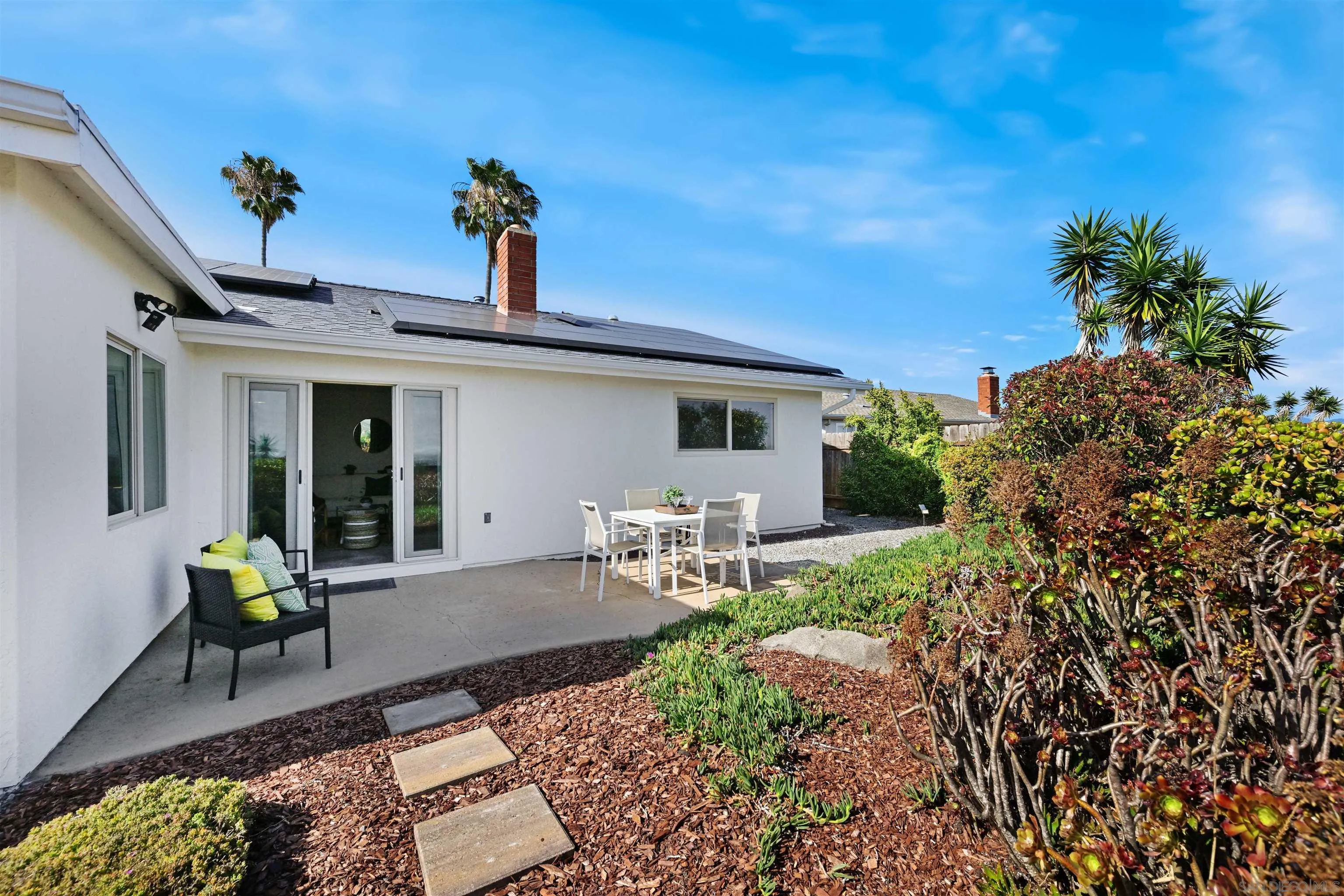 https://cdn.realtyfeed.com/cdn/127/260012705/fcf4a88b7c816db4bc5ae6299e8ca137.webp