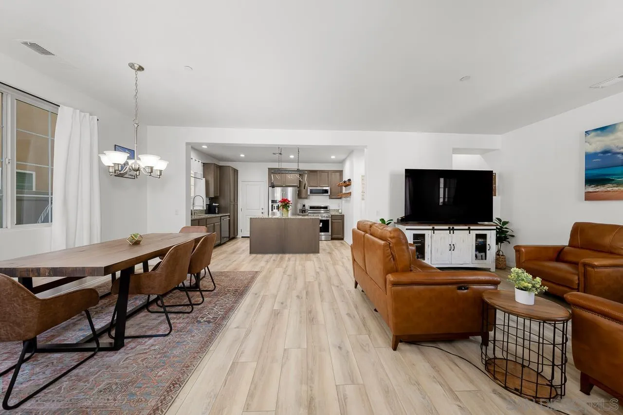 Photo #6: 260012706 Listing: Photo #6