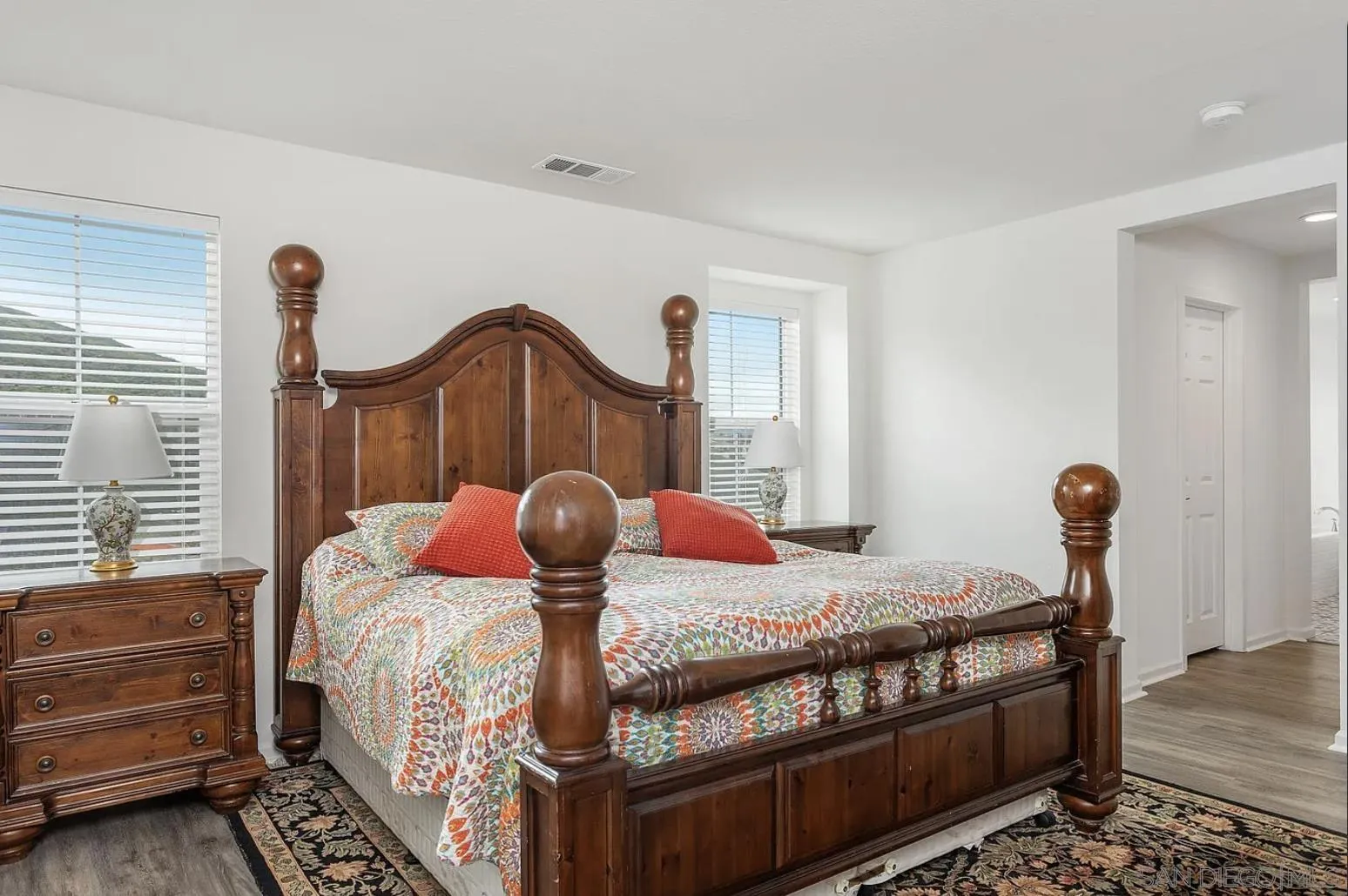 https://cdn.realtyfeed.com/cdn/127/260012707/31be80a898913f05e36fe85bc9eb56a5.webp