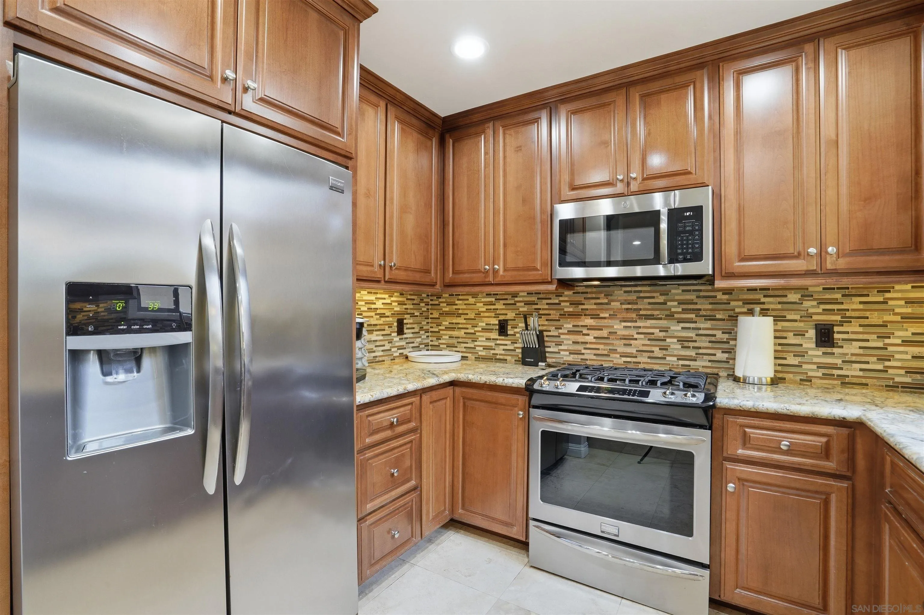 Photo #8: 260012711 Listing: Photo #8