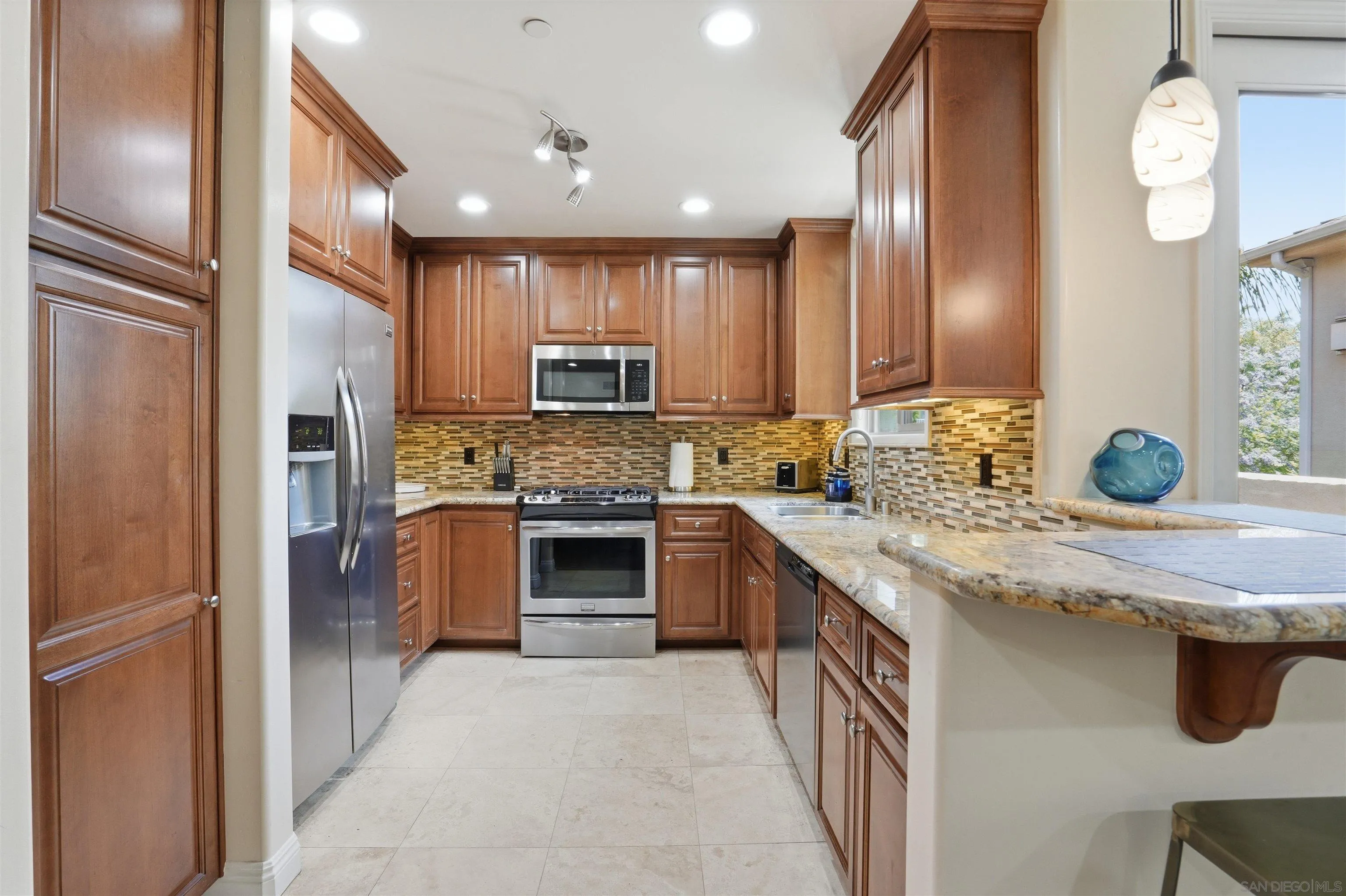 Photo #5: 260012711 Listing: Photo #5