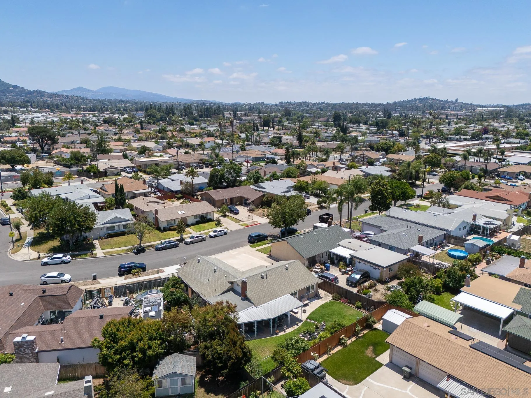 https://cdn.realtyfeed.com/cdn/127/260012712/3136b68fb5a0af32a2e42356ad736600.webp