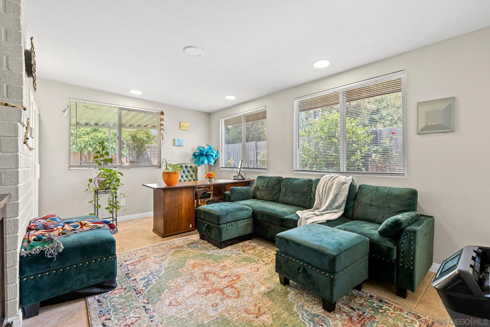 https://cdn.realtyfeed.com/cdn/127/260012712/3288d362a7e1070ad4782128367ce586.webp