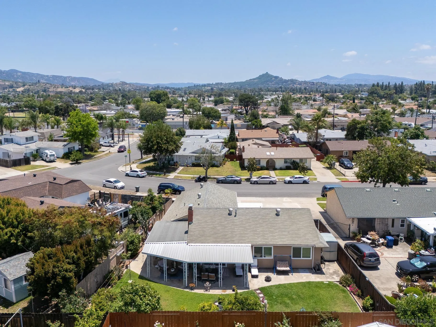 https://cdn.realtyfeed.com/cdn/127/260012712/67832a6c06079c643389e2d7234f1e81.webp
