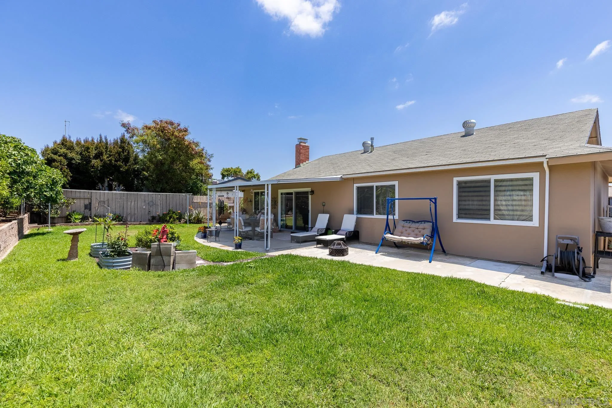 https://cdn.realtyfeed.com/cdn/127/260012712/afb755f5b4434df3bfa846b21bc6205f.webp