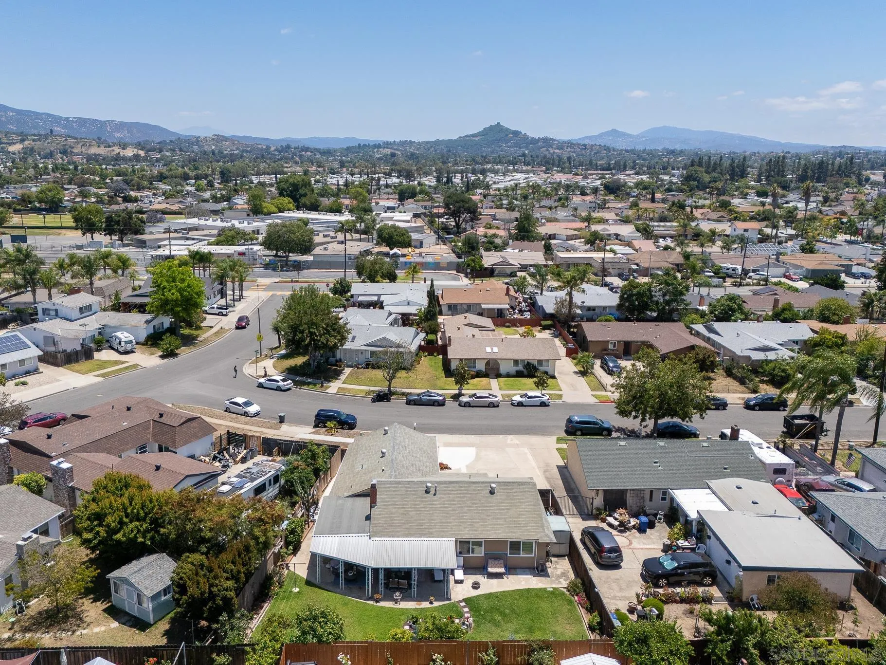 https://cdn.realtyfeed.com/cdn/127/260012712/d59144cfa554a21ed41cdddc7fa4b3bb.webp