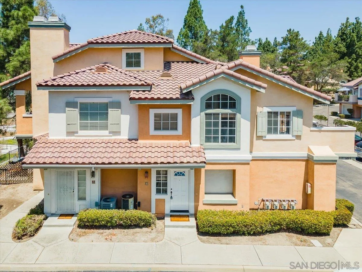 Photo #1: 260012714 Listing: Photo #1