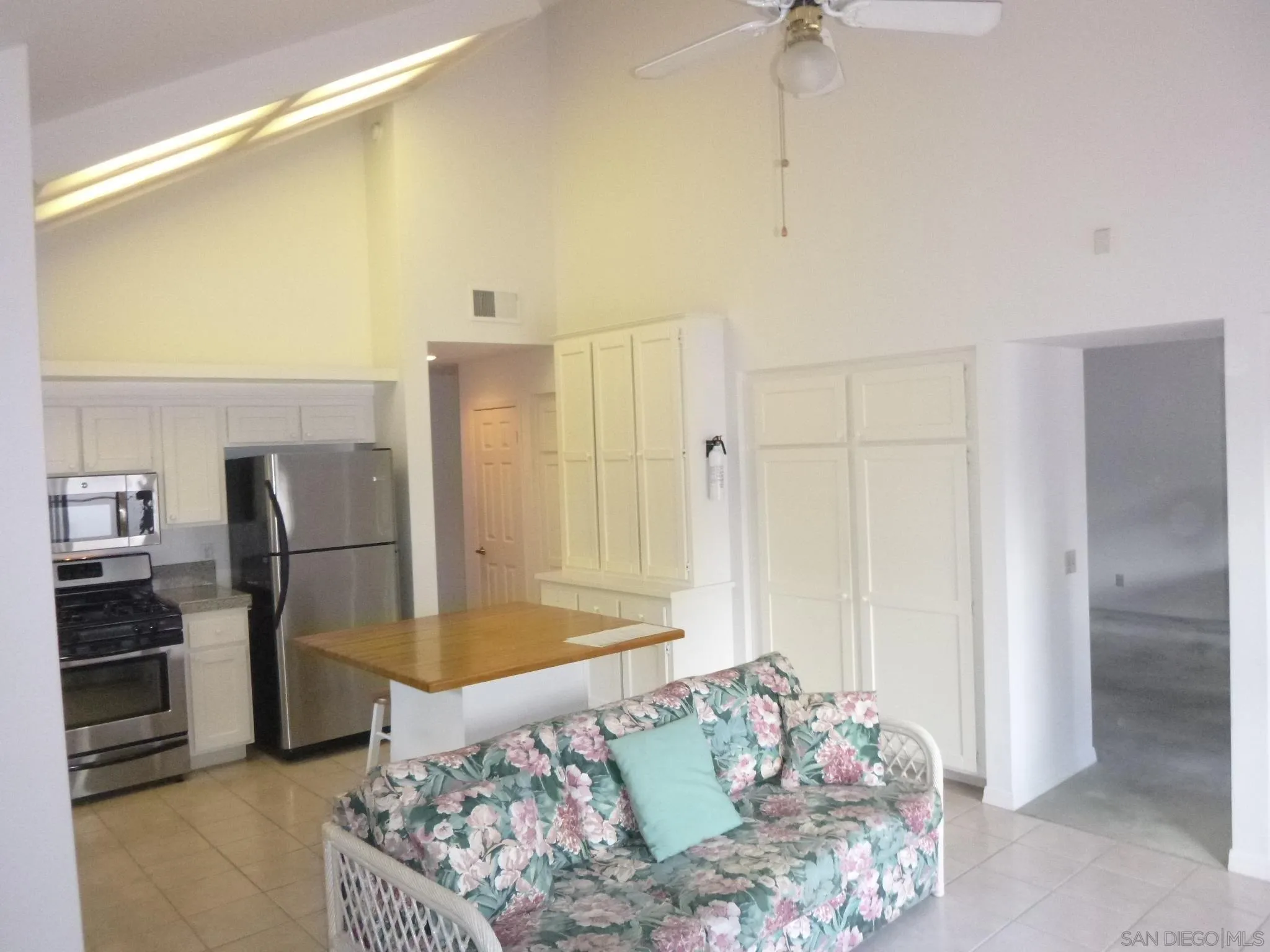 Photo #4: 260012719 Listing: Photo #4