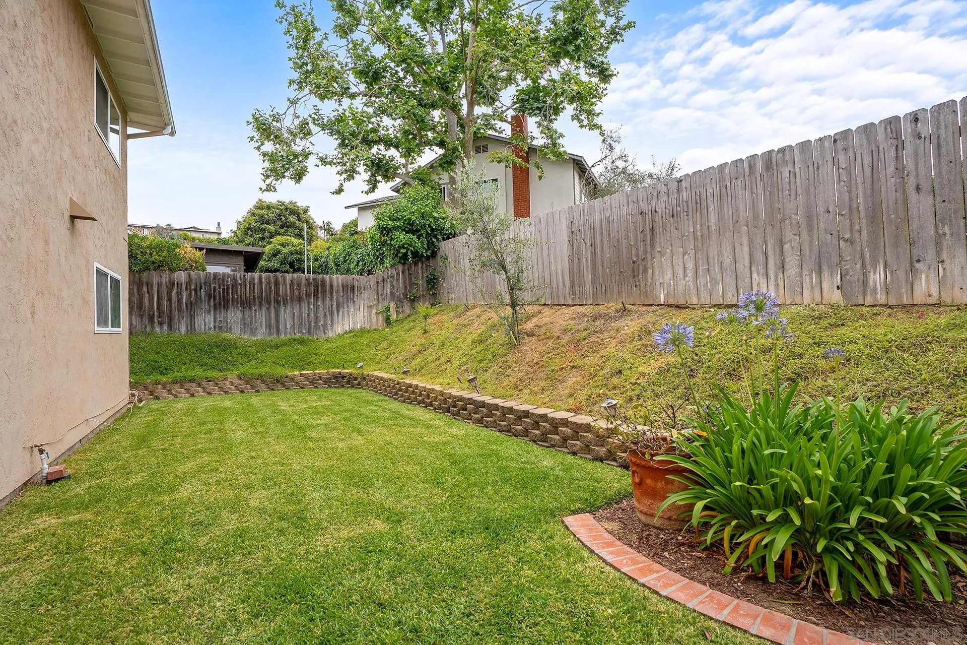 https://cdn.realtyfeed.com/cdn/127/260012720/0e39ae8e6eaa88fca7b47da63bd1cf87.webp
