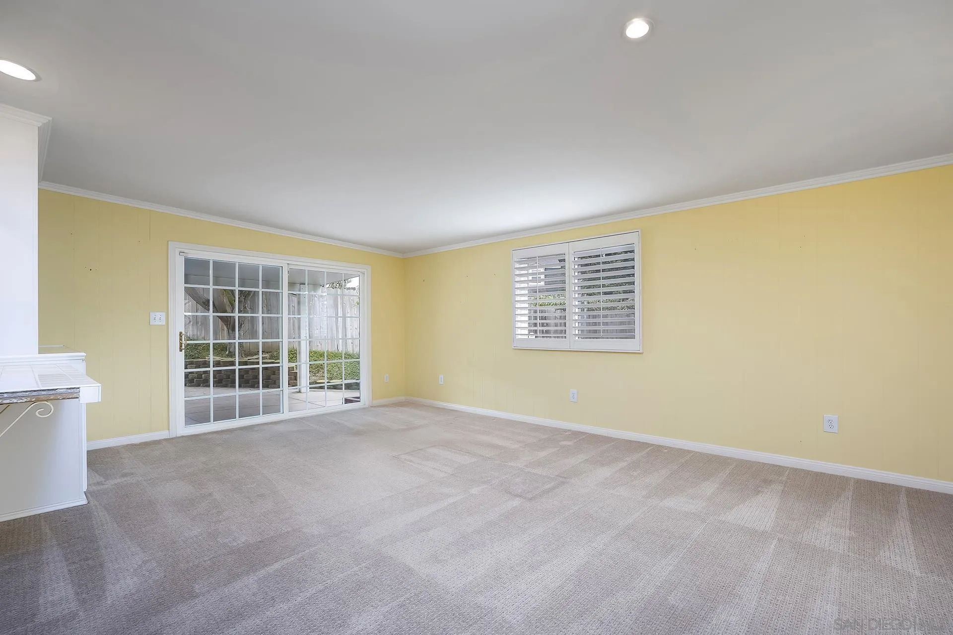 https://cdn.realtyfeed.com/cdn/127/260012720/1fcd26f90f9f3b6cf1a242bd526aec99.webp