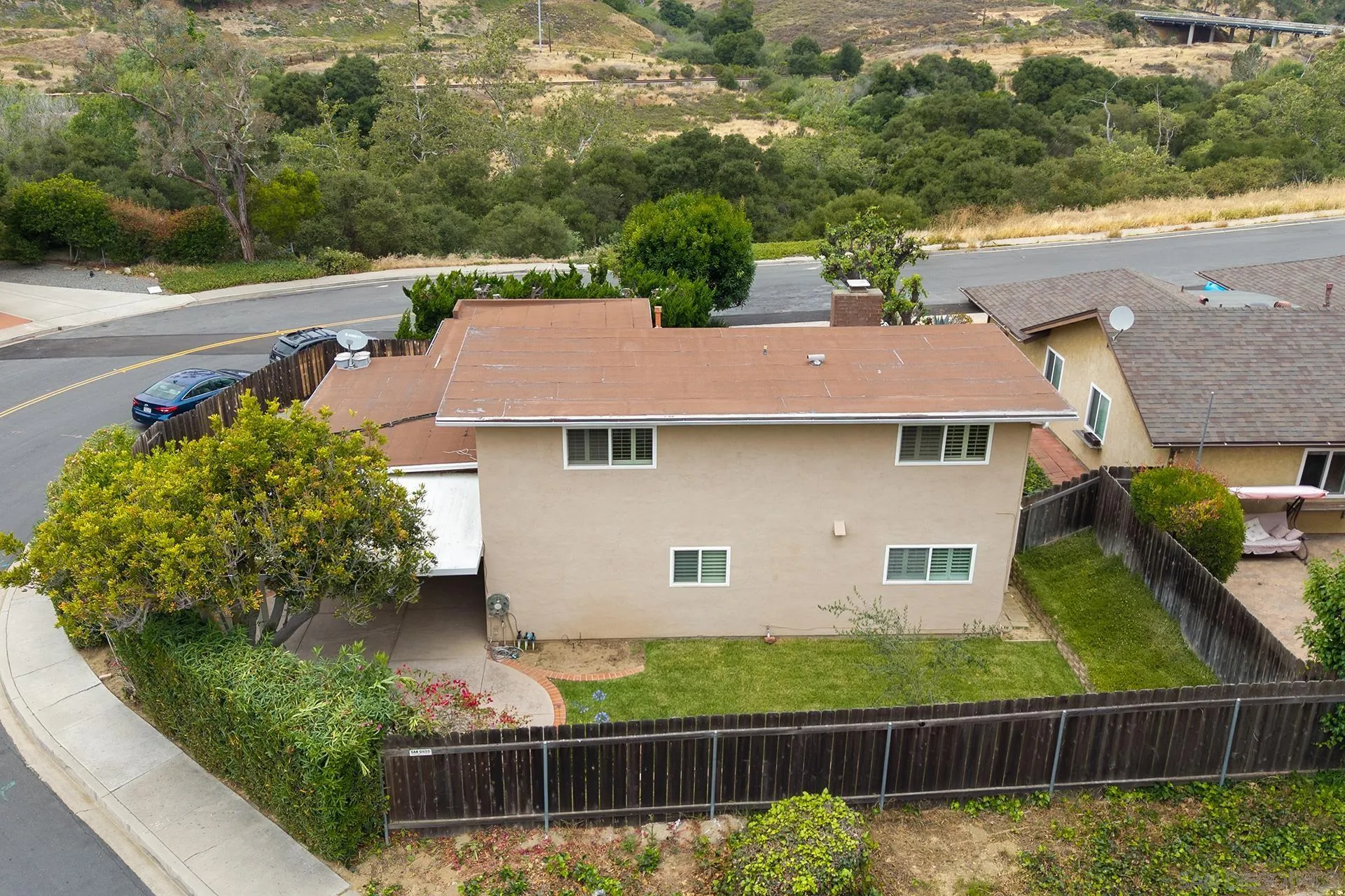 https://cdn.realtyfeed.com/cdn/127/260012720/2be72ffb76cef20b2aca86f6ebc7fff9.webp