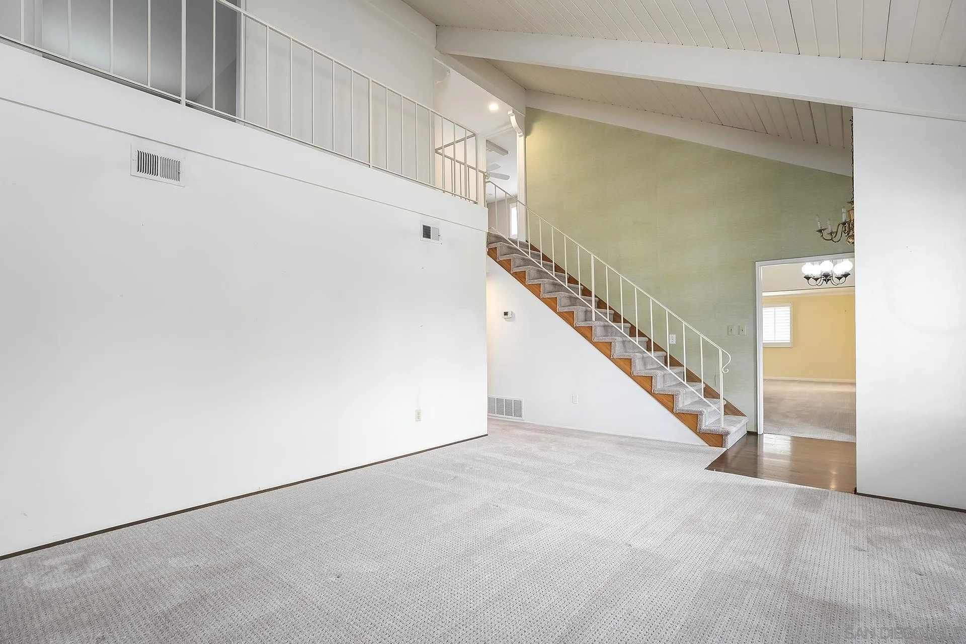https://cdn.realtyfeed.com/cdn/127/260012720/52fc634083a93aeead3e83e50deeda4d.webp