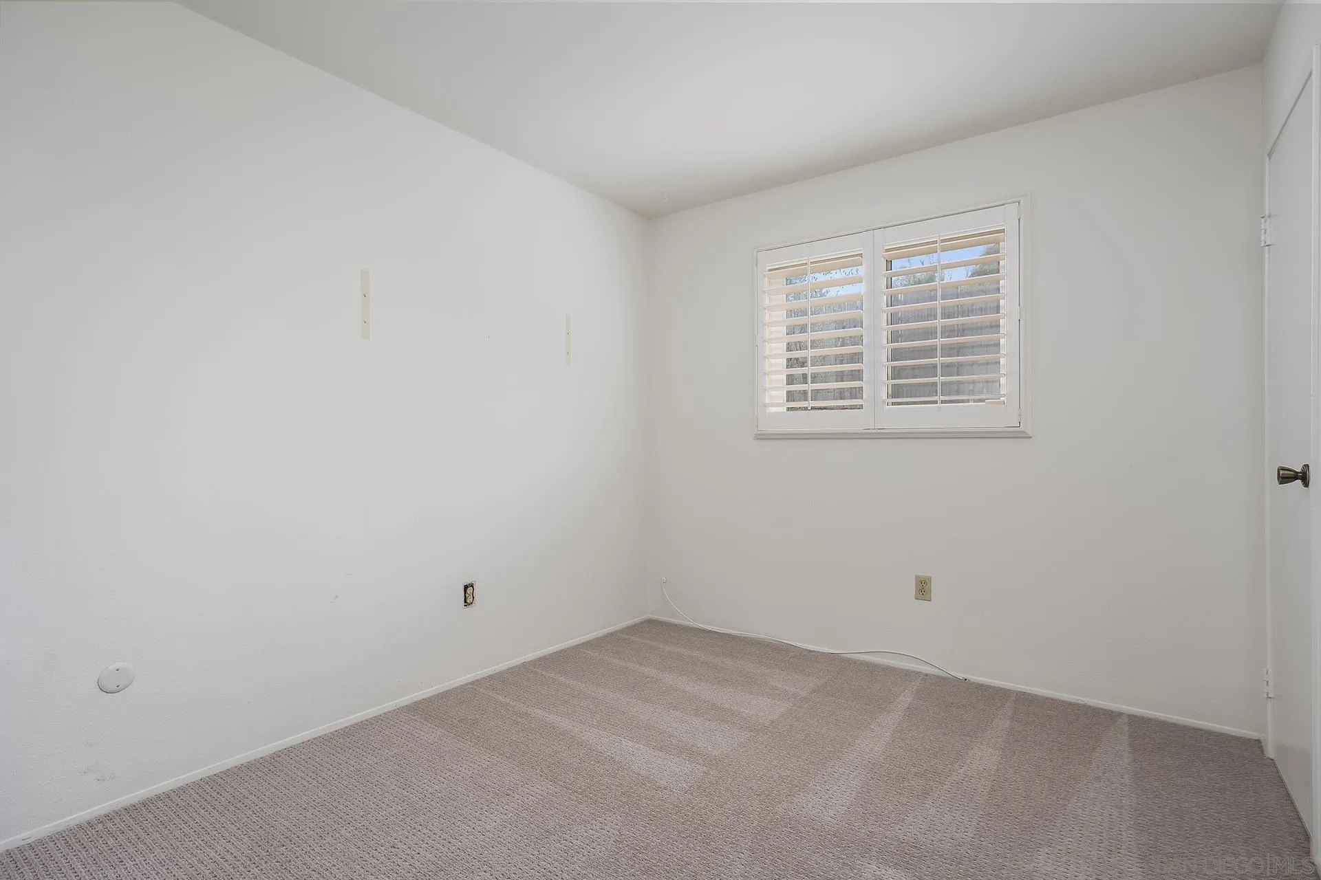 https://cdn.realtyfeed.com/cdn/127/260012720/63166051ec1aa134c5197ec9cdcaa85d.webp