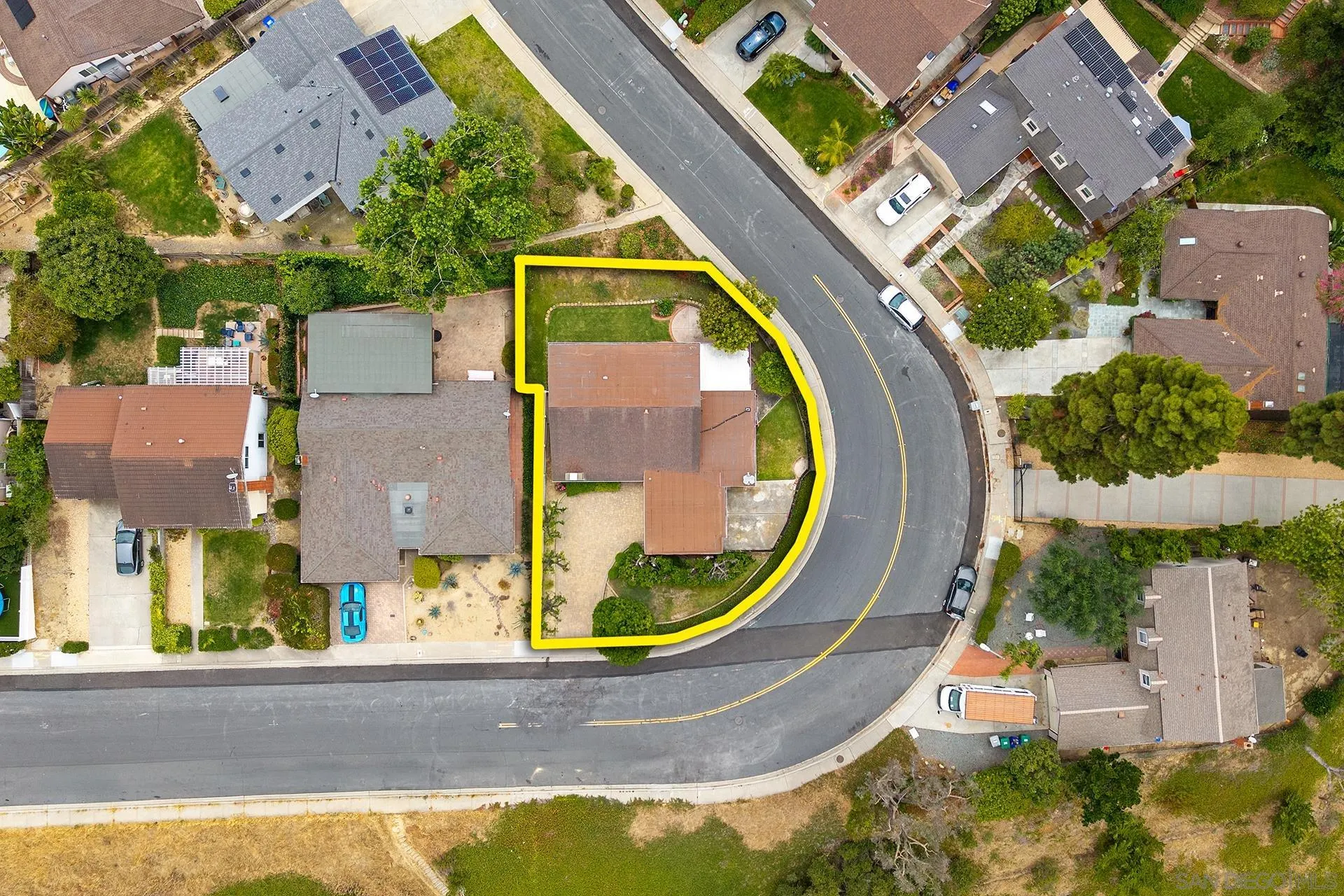 https://cdn.realtyfeed.com/cdn/127/260012720/8dd94b041dc8eb2e892c168dd87e4f2d.webp