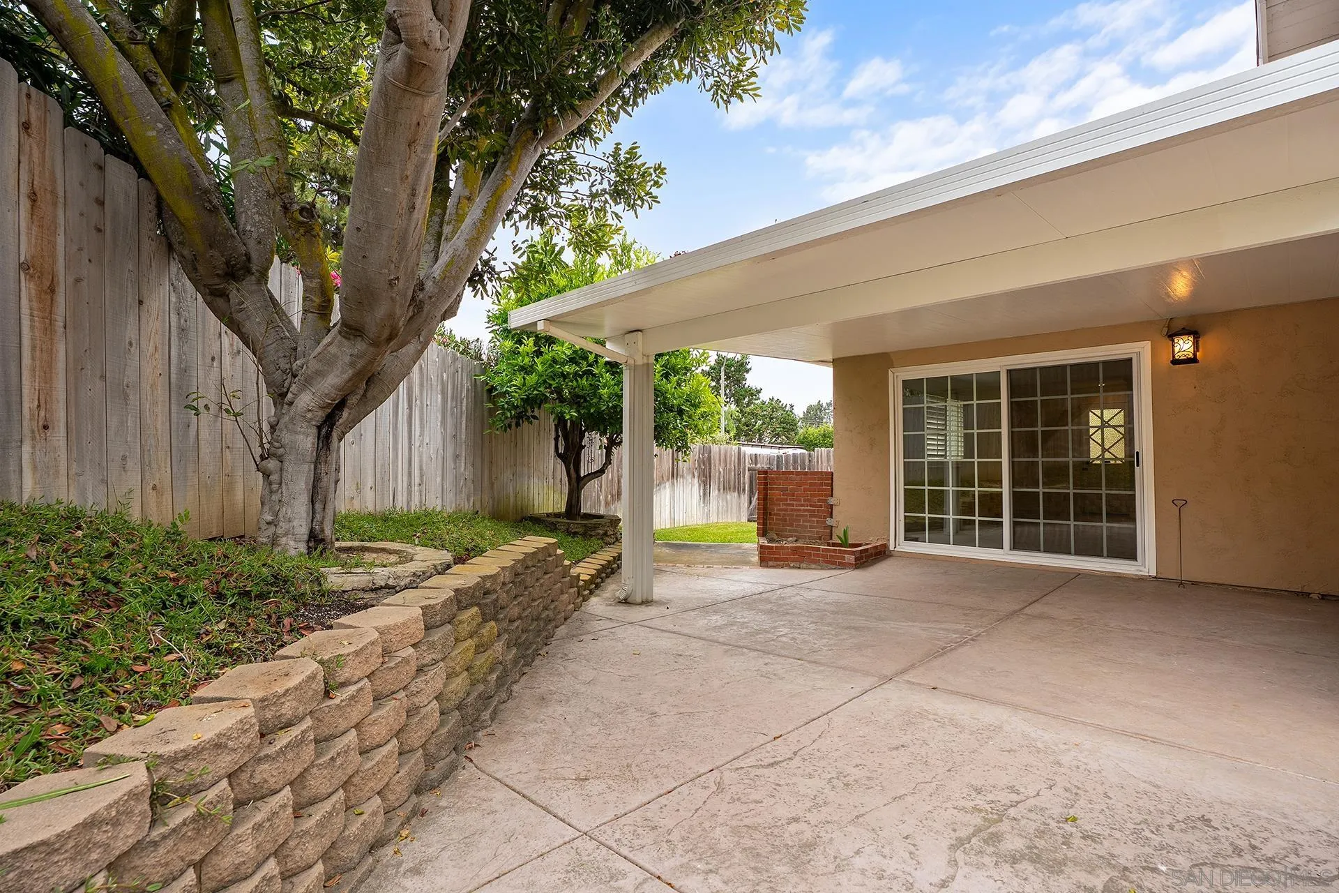 https://cdn.realtyfeed.com/cdn/127/260012720/cb2bc8c753037c4bbb83b26e26900766.webp