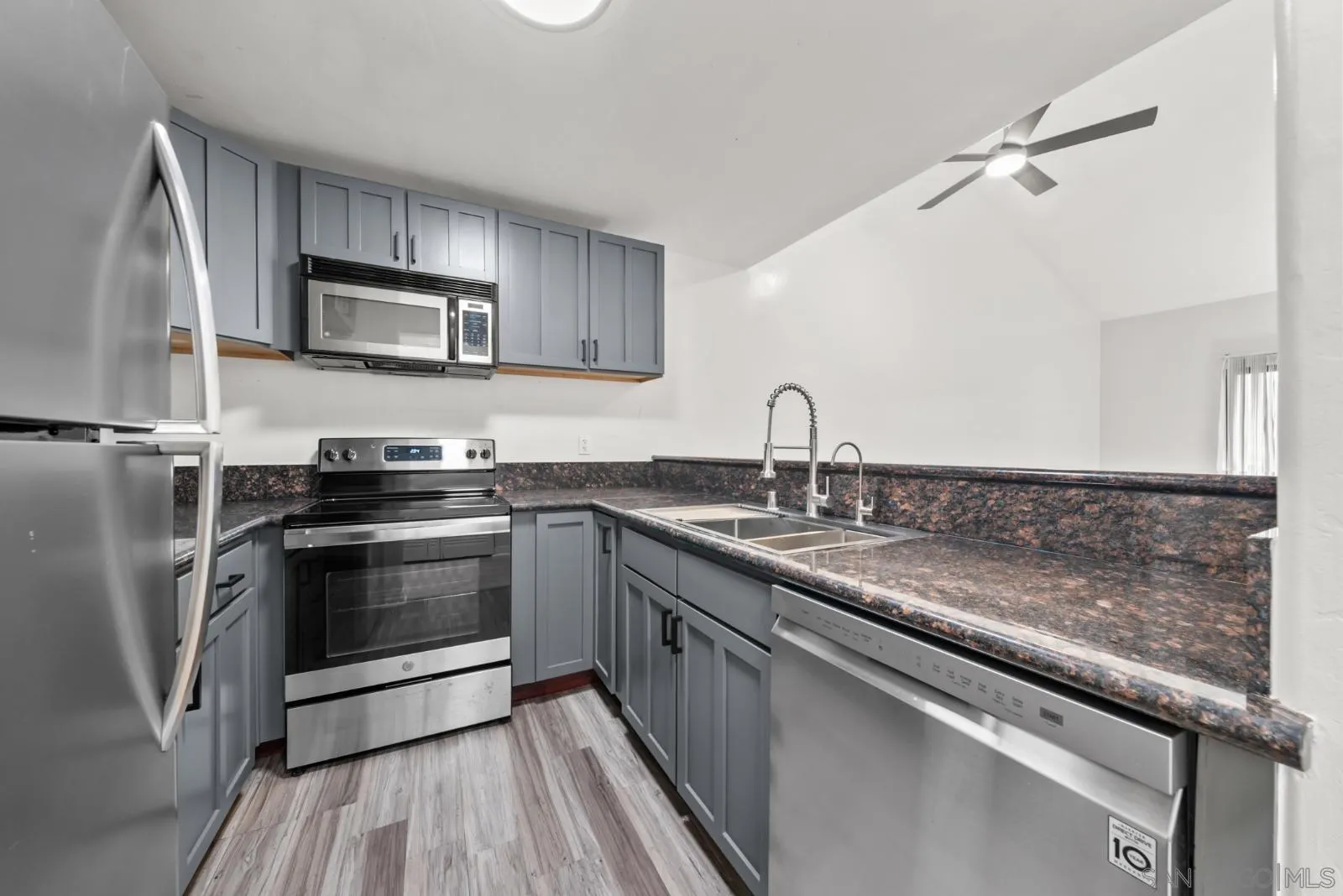 Photo #9: 260012721 Listing: Photo #9